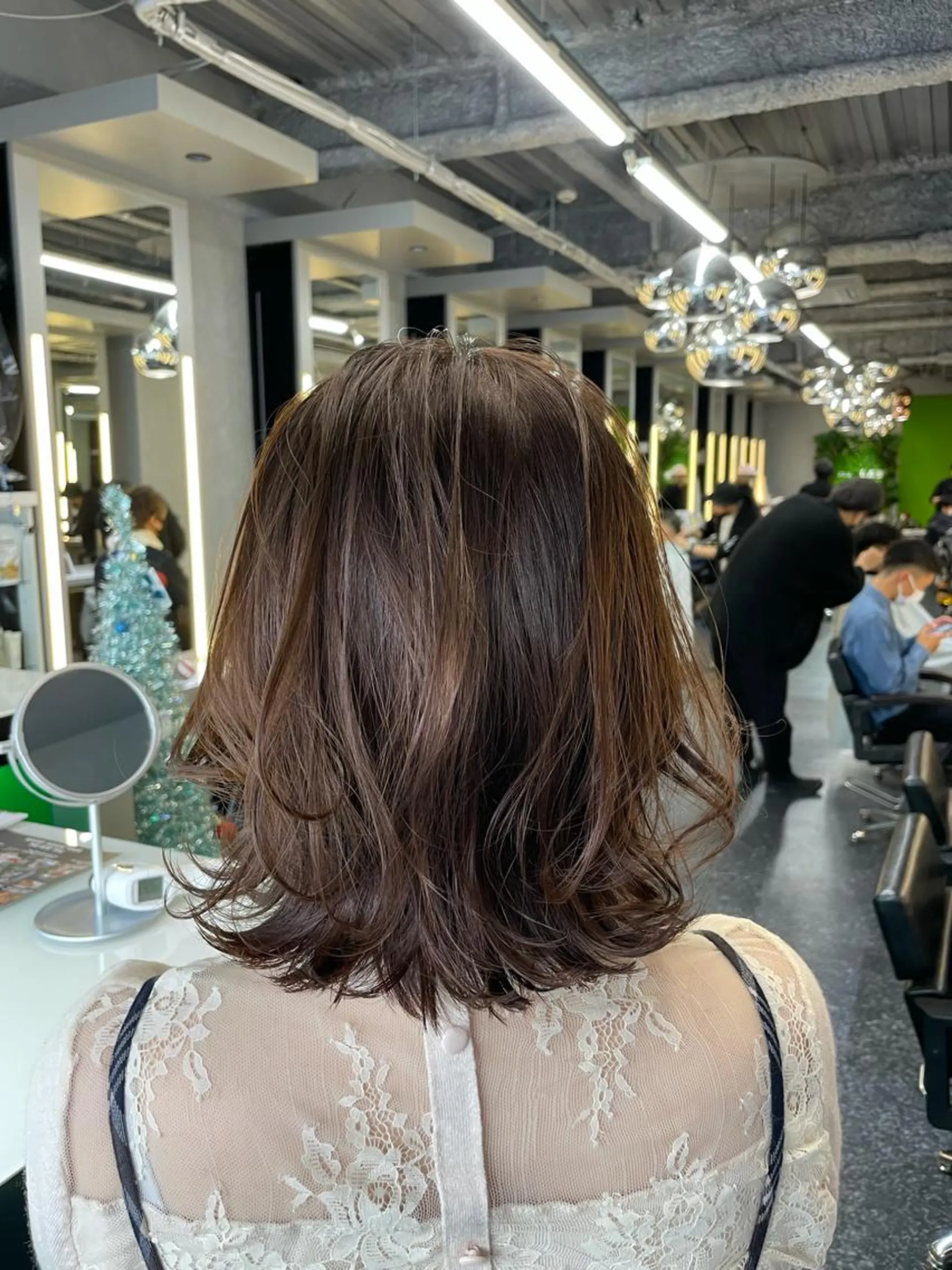 ミディアム カラー ボブ 韓国風ヘア 外ハネヘア カット ヘアカラー トリートメント TMJ所属・バズる韓国ヘア 🇰🇷溝邊　拓麿のヘアスタイル