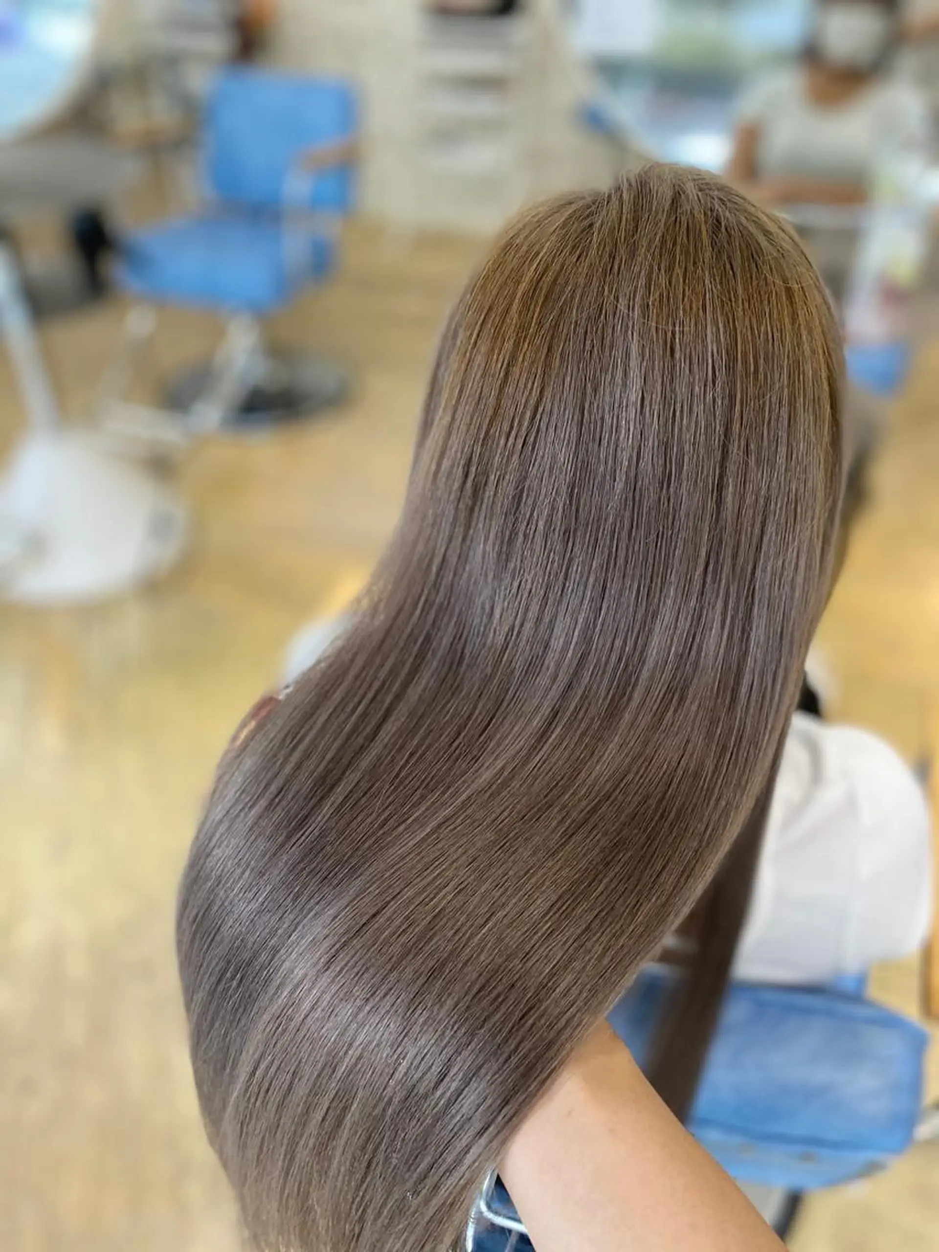 ロング カラー ヘアアレンジ アッシュ ベージュカラー トリートメント 松井 敬太郎のヘアスタイル