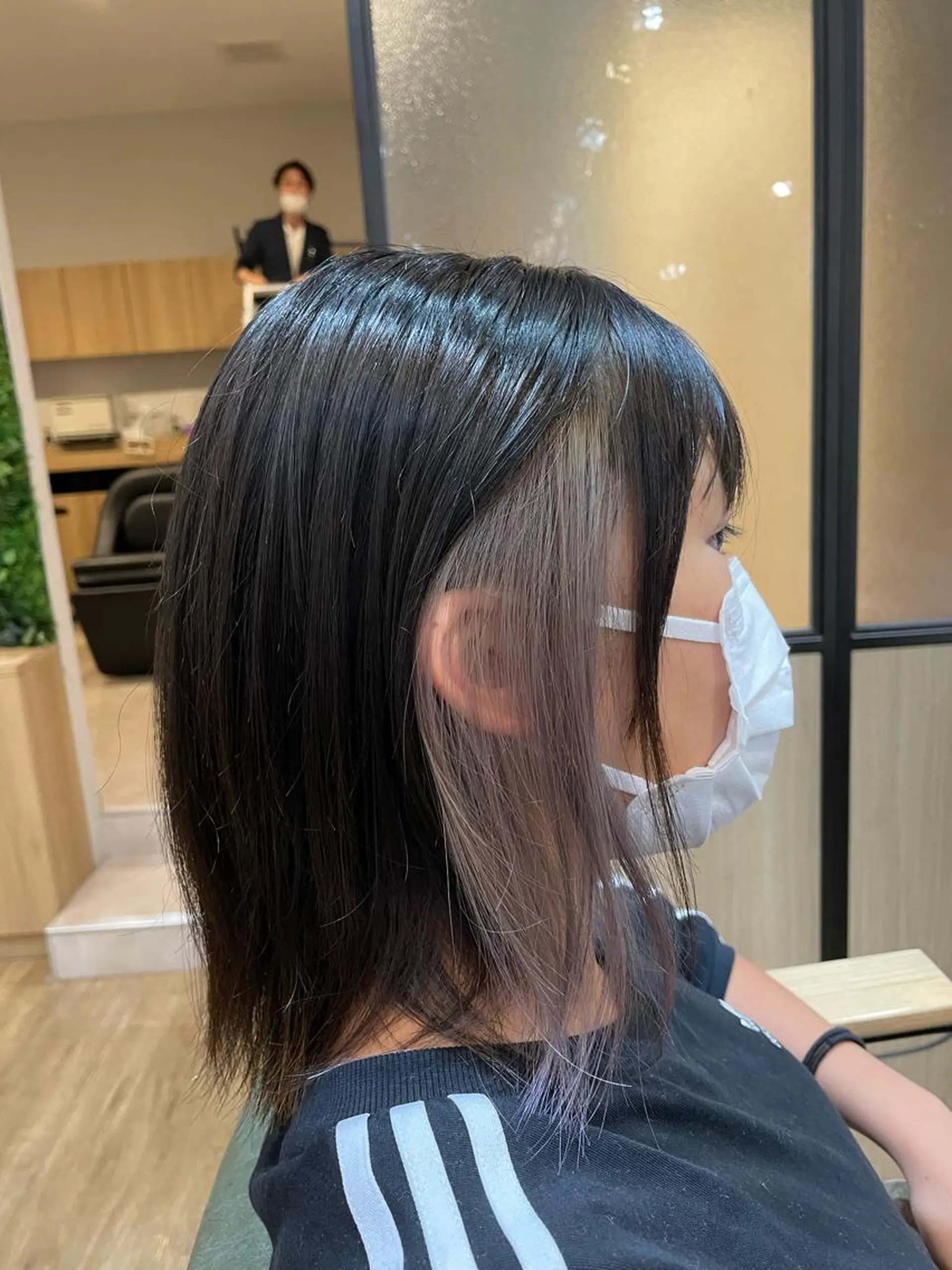 カラー ブリーチ グレージュ 木村 魁成のヘアスタイル