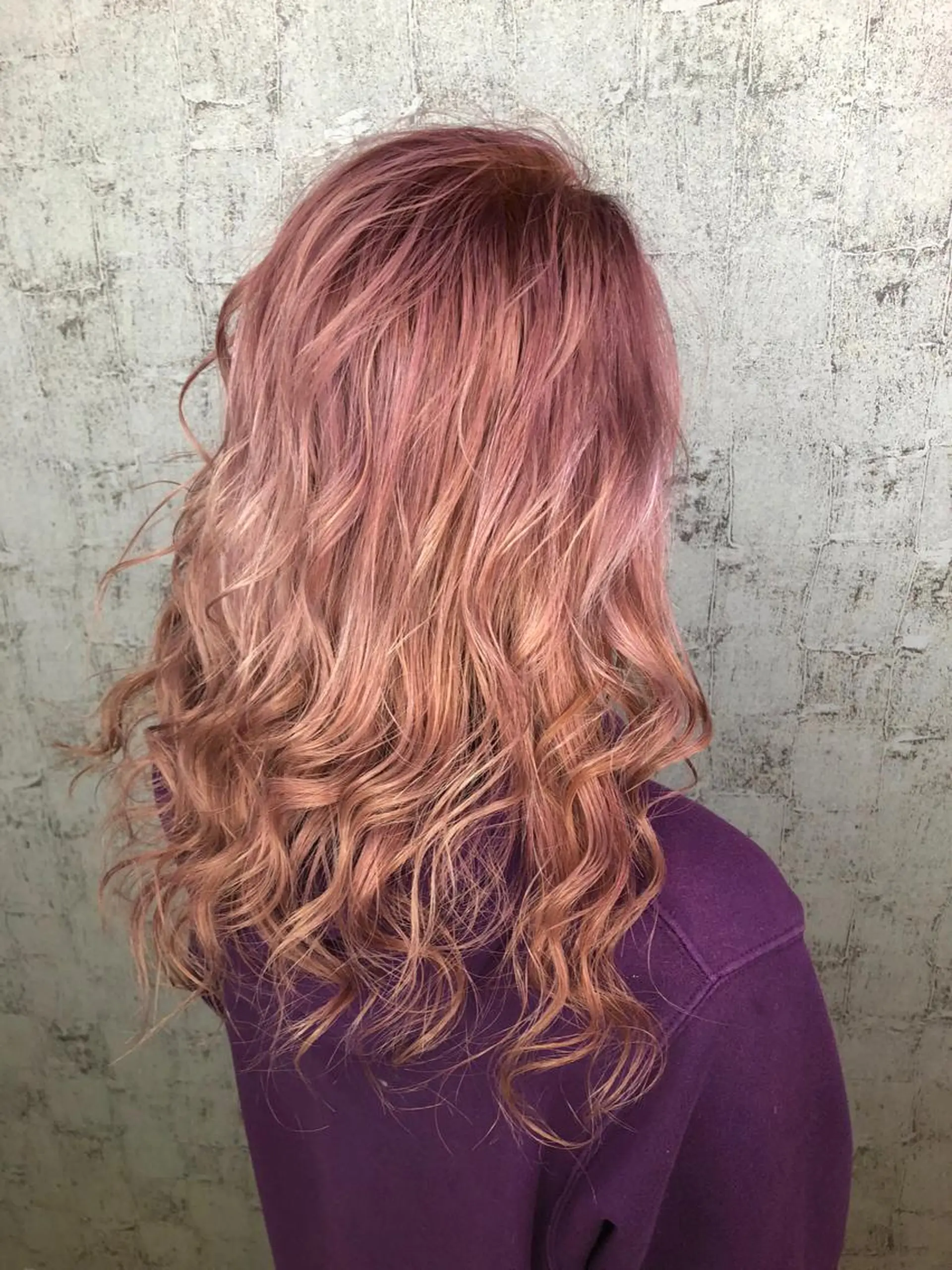 ロング カラー ブリーチ ピンクカラー 透明感カラー✨ツヤ髪 廣畑昌志のヘアスタイル