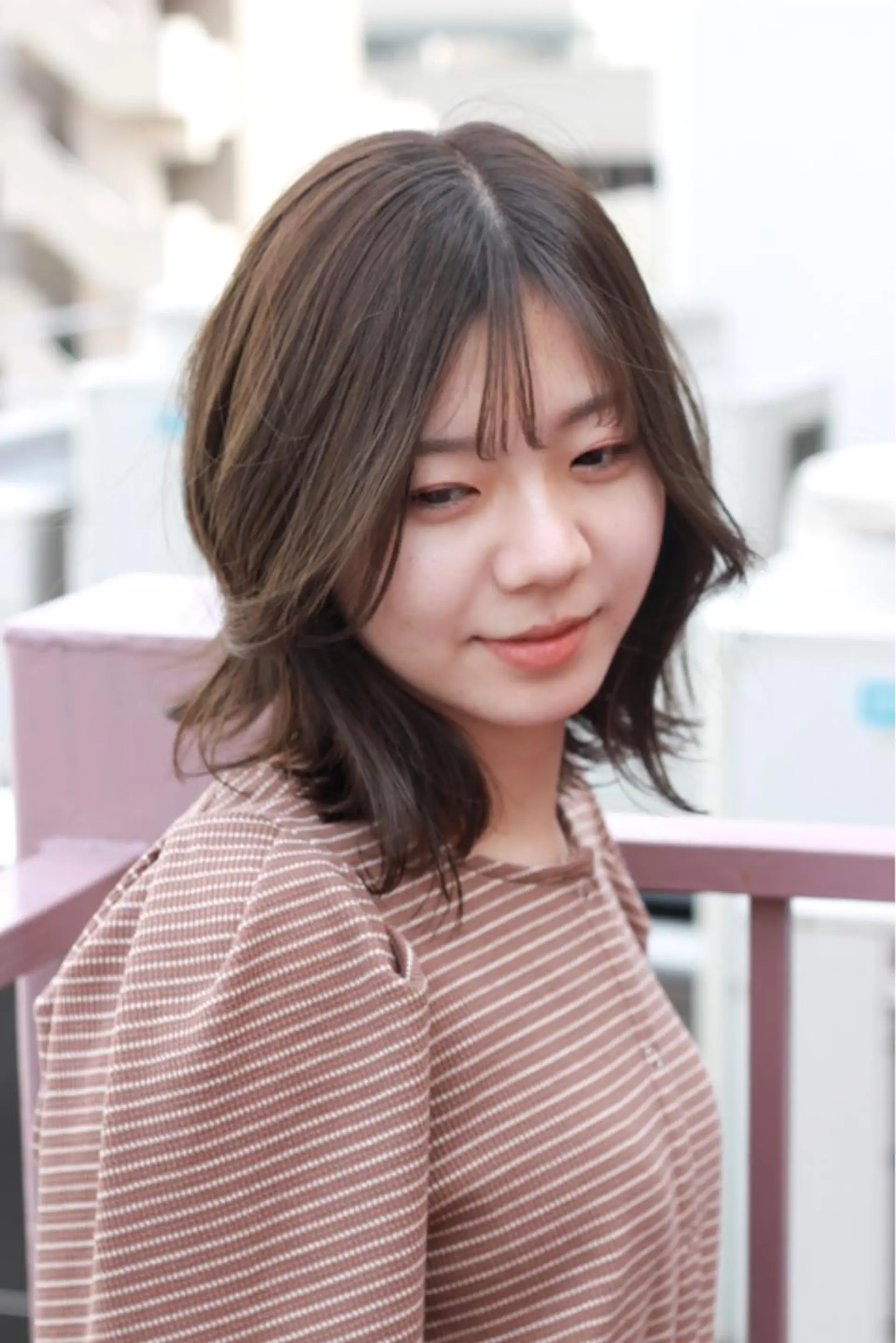ミディアム カラー ベージュカラー オリーブベージュ カット ヘアカラー Viage （ビアージュ）のヘアスタイル