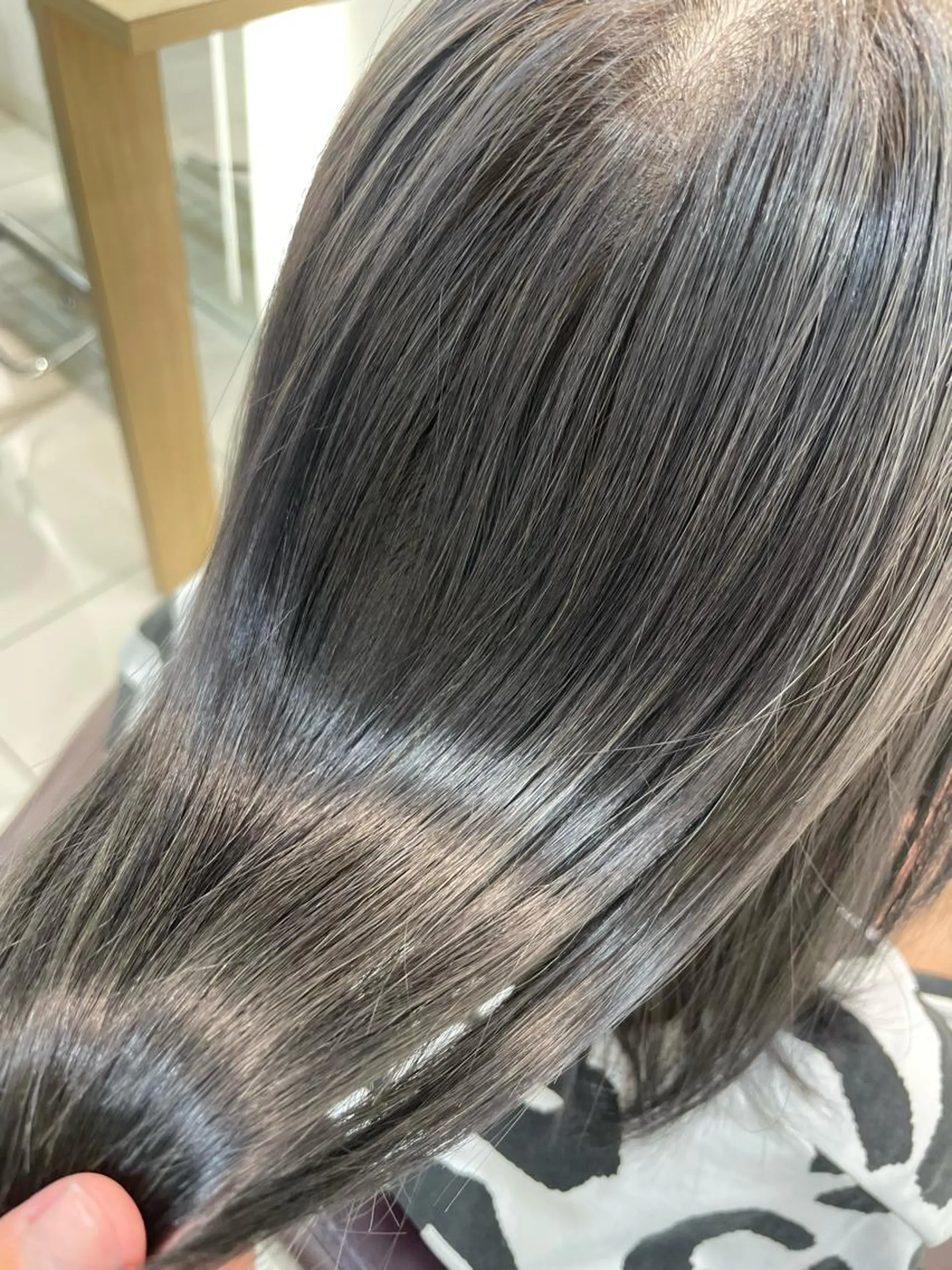 ミディアム カラー ヘアカラー 野町好花 レイヤー/髪質改善のヘアスタイル