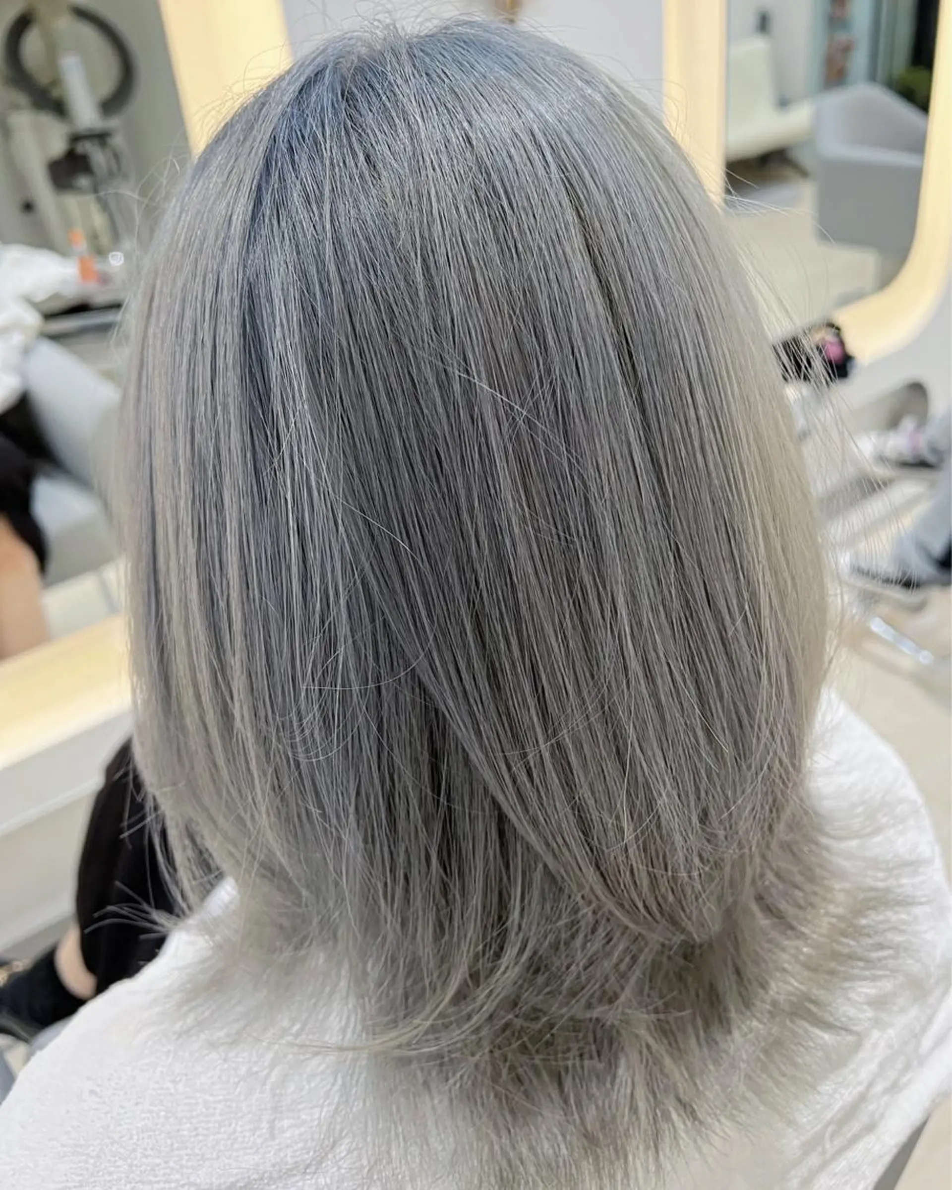 ミディアム カラー パーマ ヘアアレンジ ヘアカラー 堀井 凌平のヘアスタイル