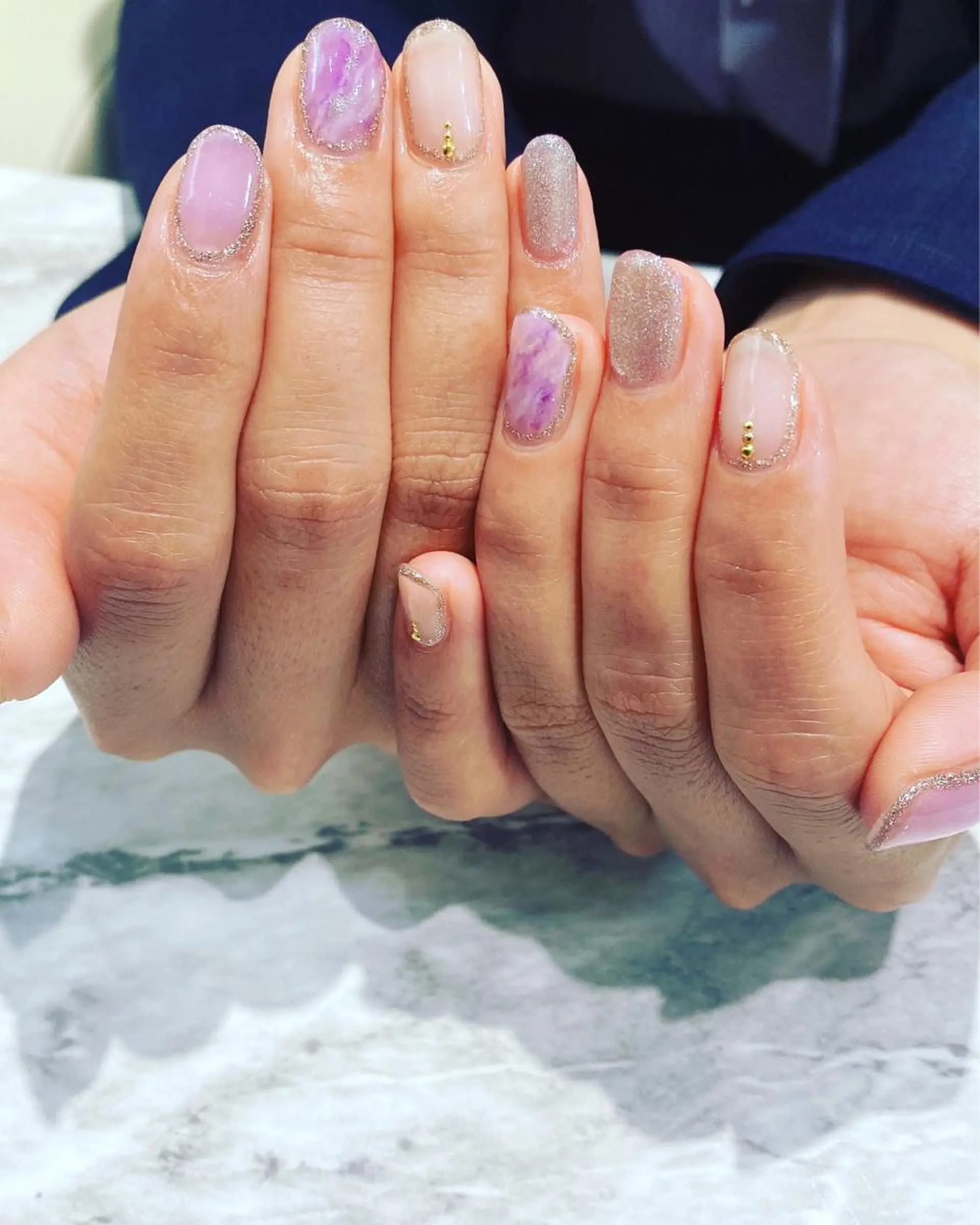 ネイル ラメ(グリッター) オフィスネイル パープル ハンドネイル フットネイル ハンドケア nail salon  AlgeTy所属・✴︎:.｡. MAKI.｡.:✴︎のネイルデザイン