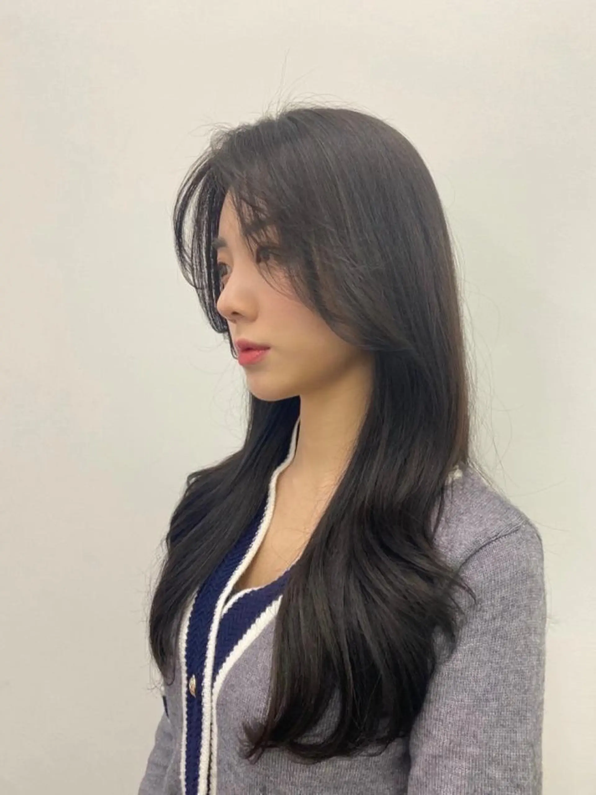 ロング 髪質改善 韓国風ヘア レイヤーカット 小顔カット 縮毛矯正 カット ヘアカラー トリートメント 韓国風✨髪質改善✨ 縮毛矯正✨松浦知奈美のヘアスタイル