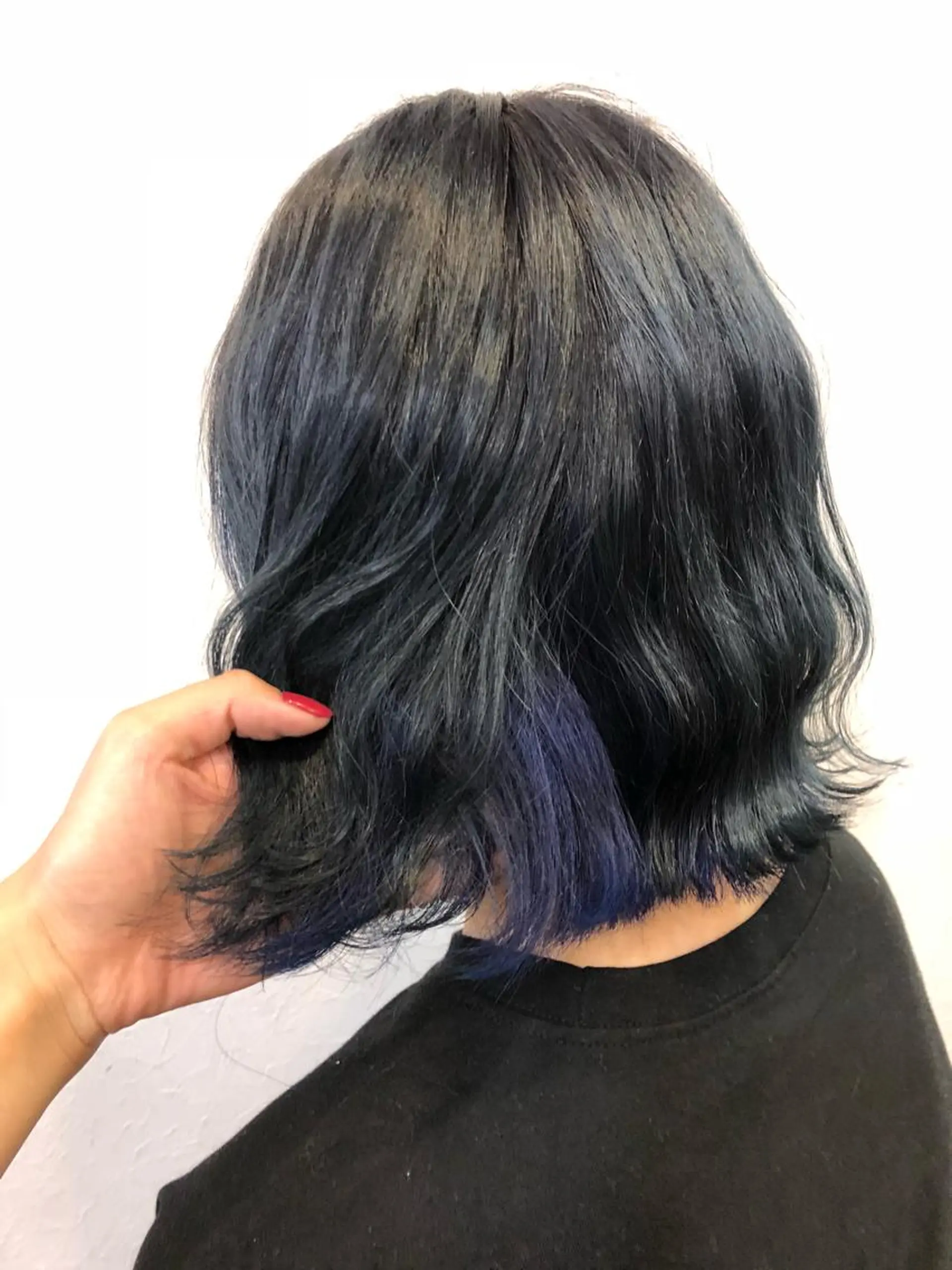 ミディアム カラー ダークグレー インナーカラー ヘアカラー ヘアセット 韓国ヘア🤍髪質改善 🇰🇷AKANEのヘアスタイル