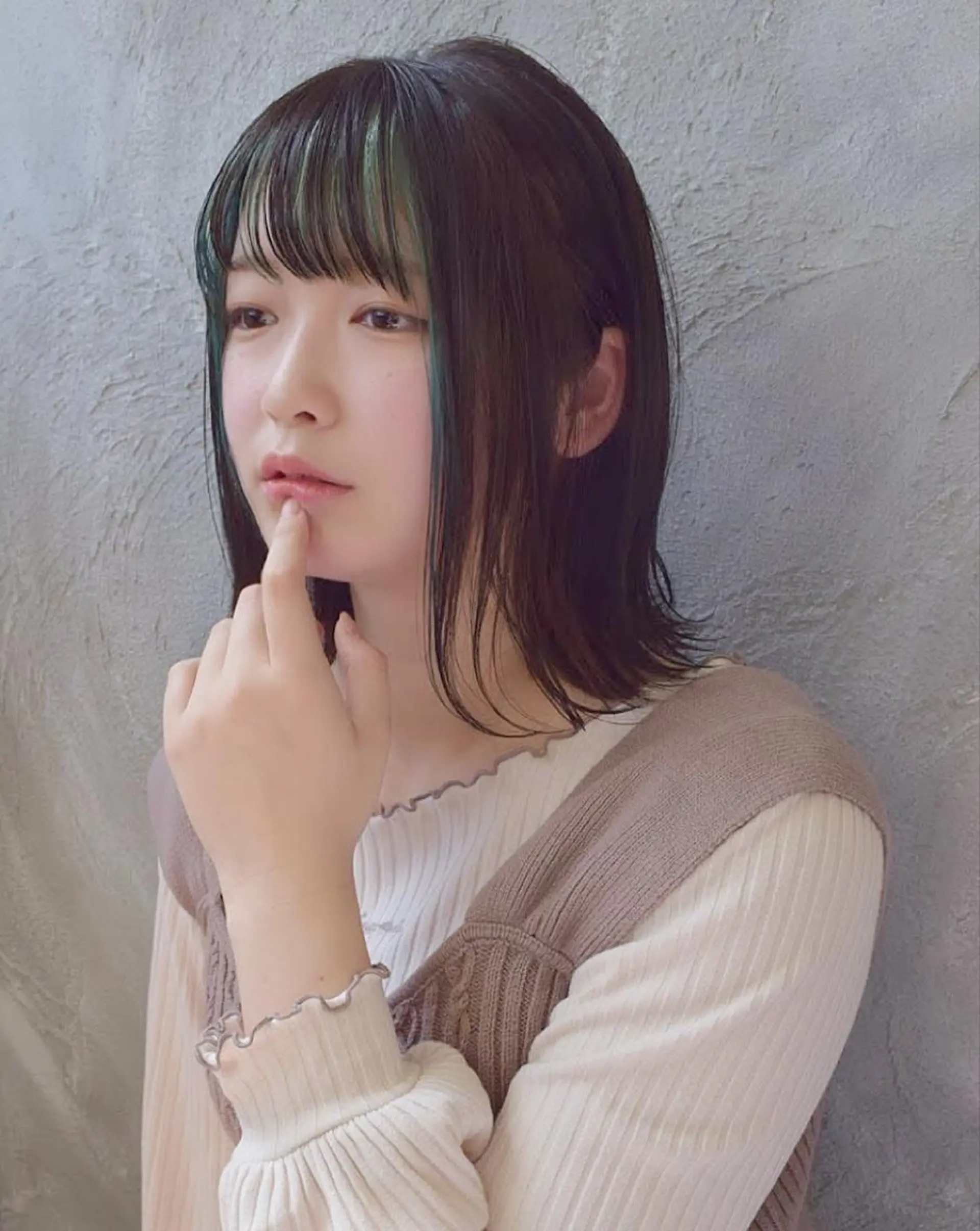 ミディアム 「ヲタクに美容室は難しい。」所属・インナーカラー🦔 🐾KEISUKEのヘアスタイル