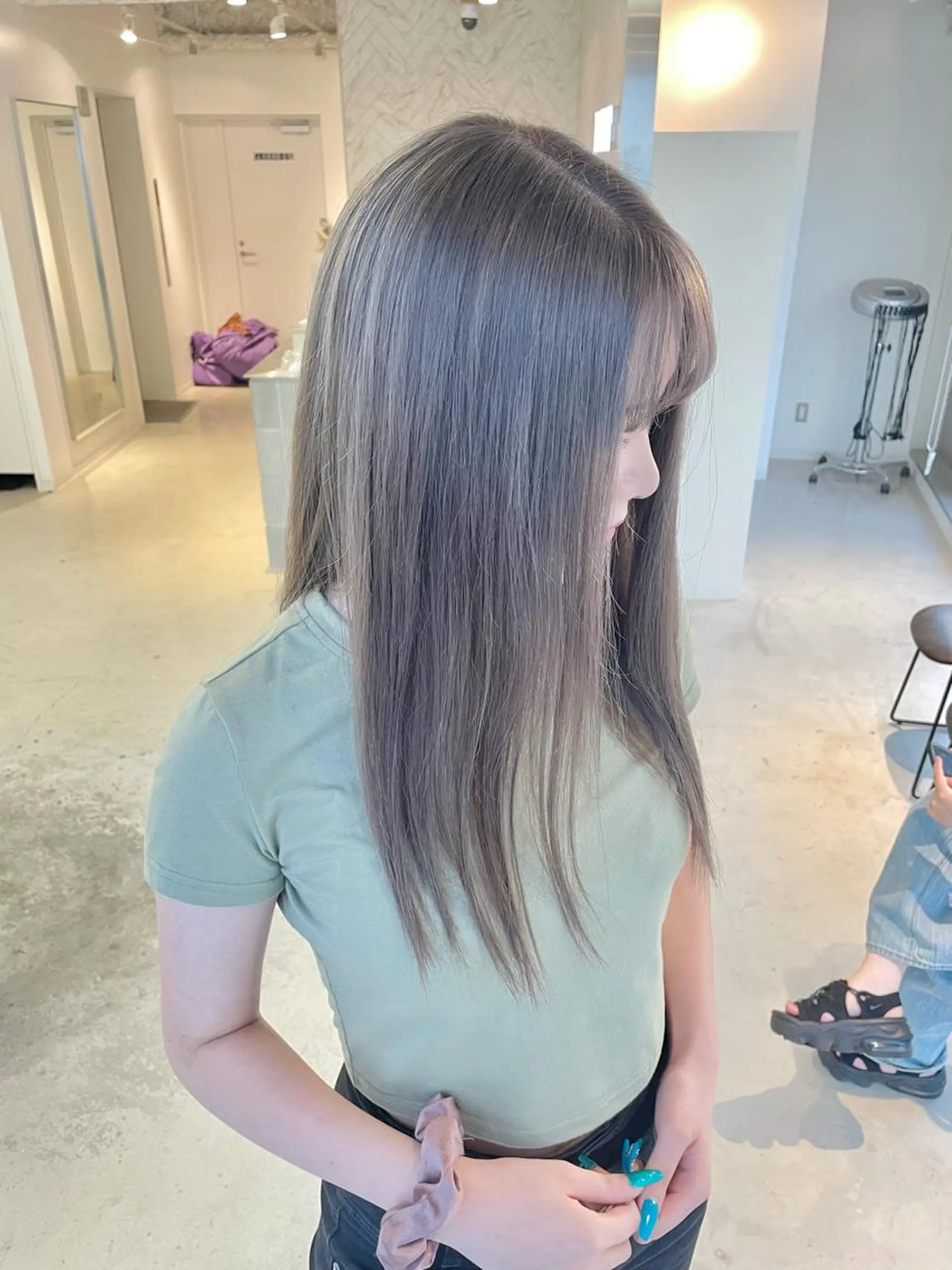 セミロング カット ヘアカラー トリートメント ヘアセット 🎗井上 竜 ブリーチ指名No.1のヘアスタイル