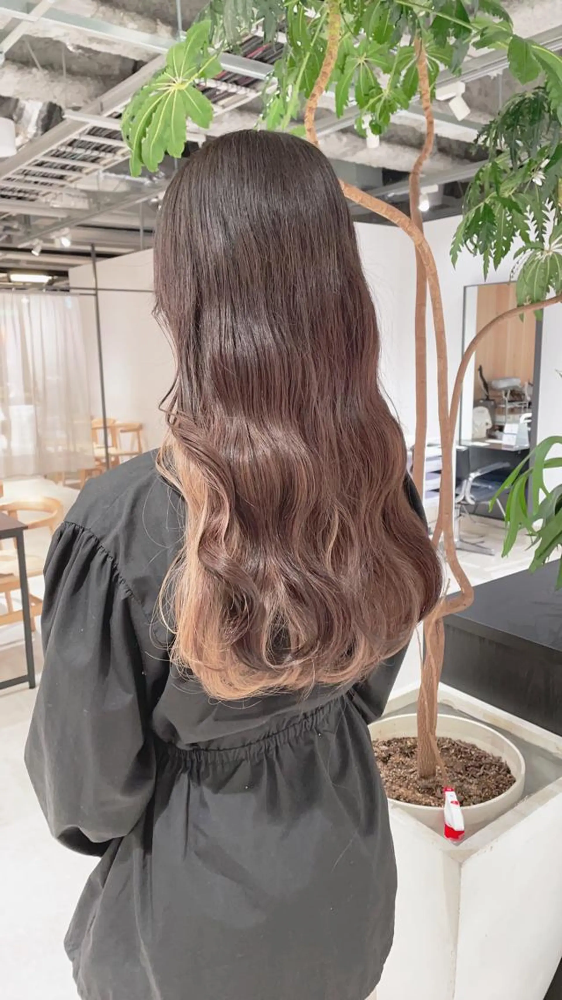 ロング カラー ベージュカラー ブリーチ ロング ヘアカラー トリートメント 渋谷:インナーカラー ／🍒エリカ🍒のヘアスタイル