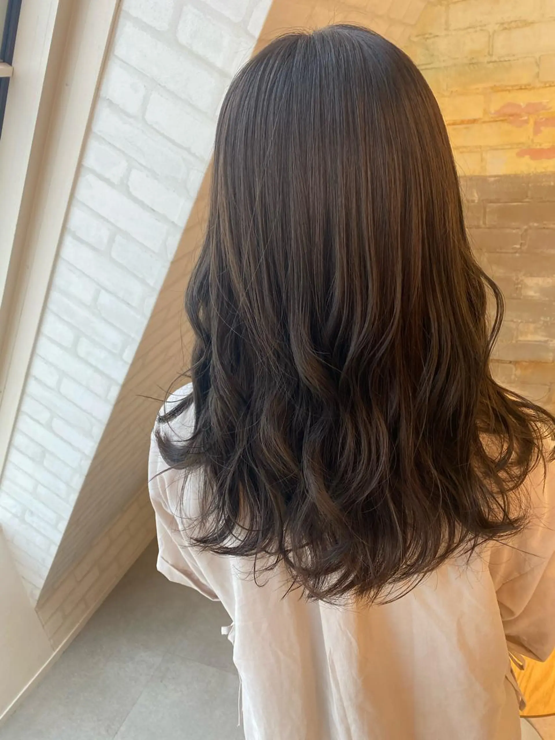 ロング カラー カット ヘアカラー トリートメント YUNA ユウナのヘアスタイル