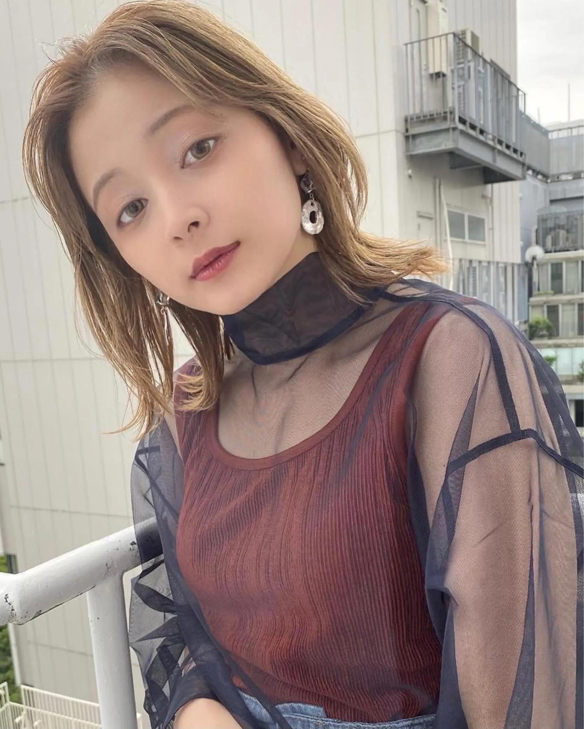 プレイングカラー🤍 細めハイライトのヘアスタイル