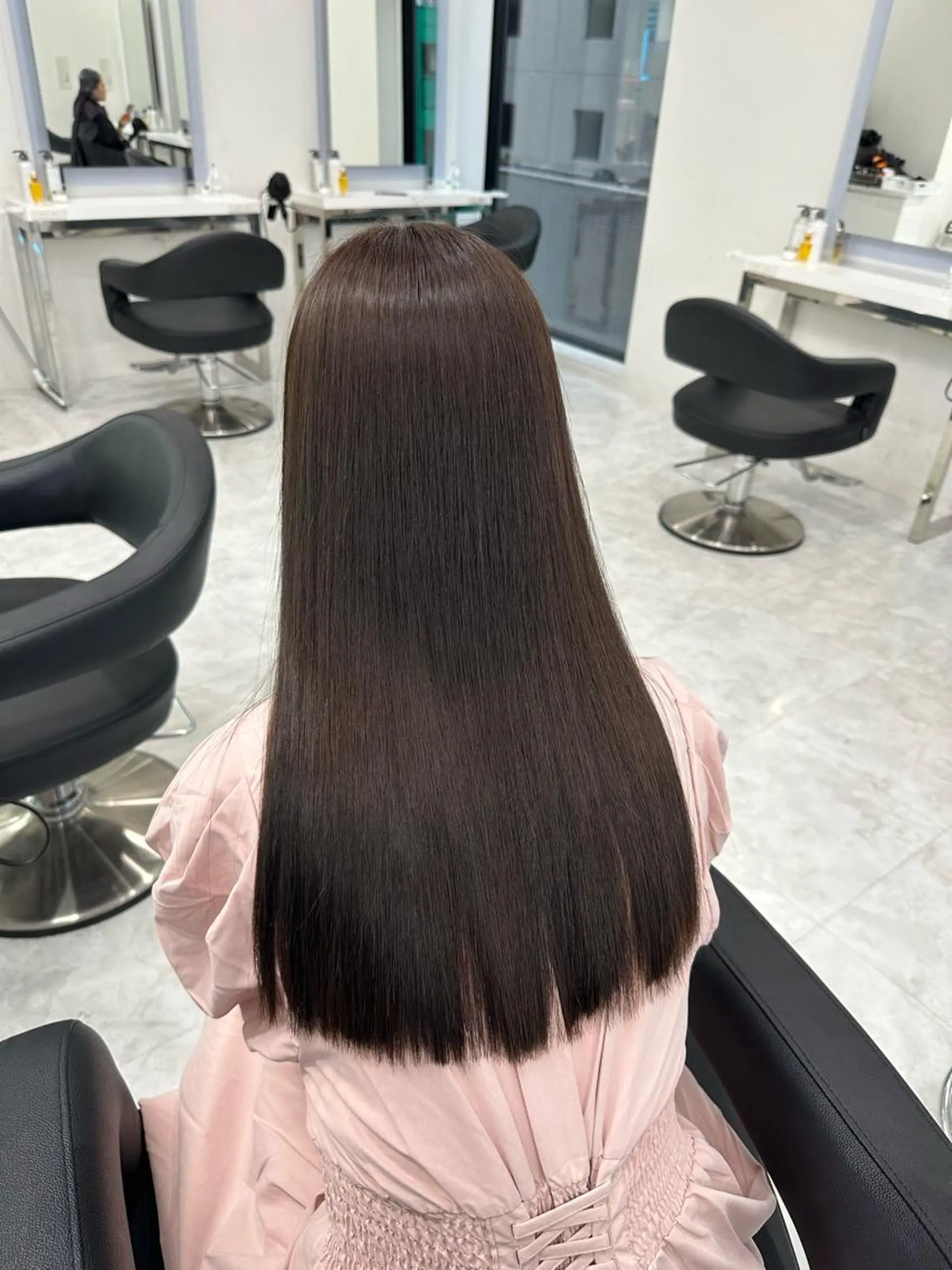 ロング チョコレートブラウン ピンクブラウン ピンクラベンダー 顔周りカット 髪質改善 ヘアカラー 縮毛矯正 🤎MISAKI 艶髪モテカラー🤎のヘアスタイル