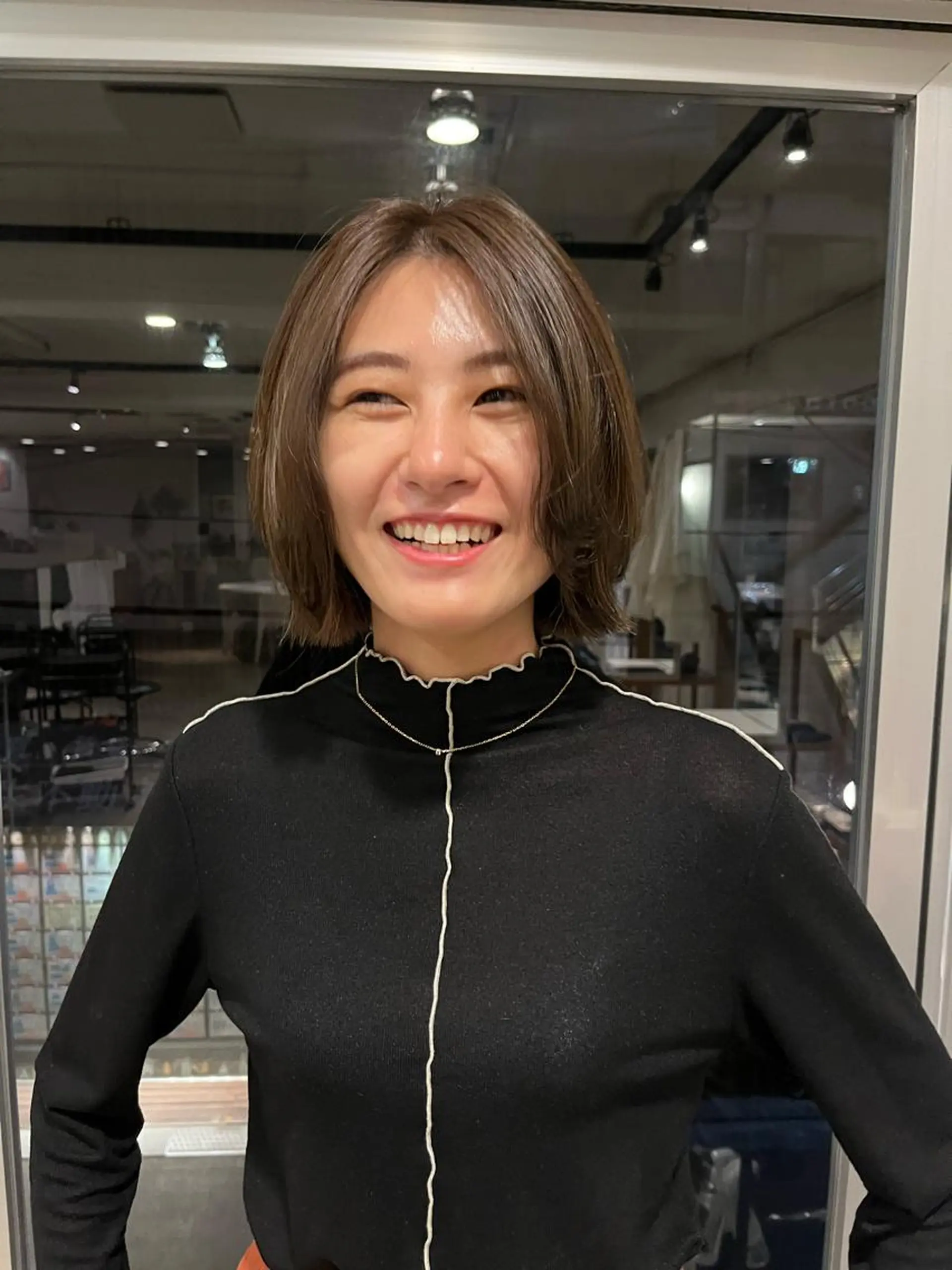 ショート カラー ベージュ/グレージュ 恵比寿/丸山陽平のヘアスタイル