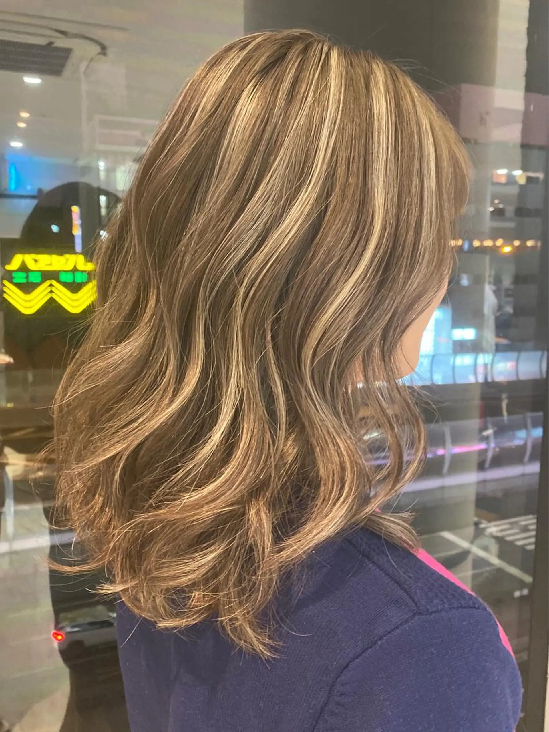 セミロング カラー welring hair salon所属・welring hair salonのヘアスタイル