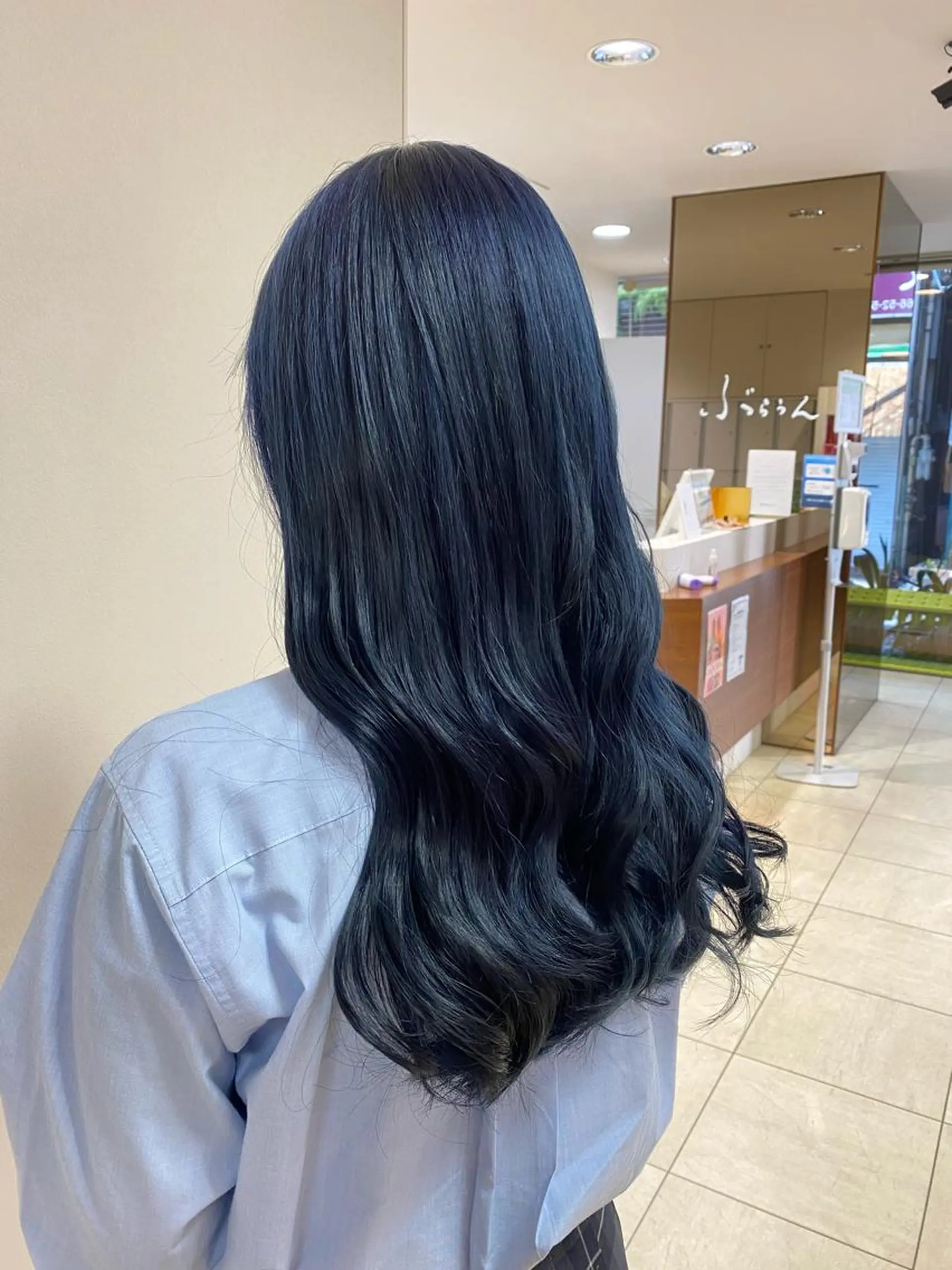 ロング カラー ヘアアレンジ ブルーカラー ネイビーカラー 韓国風ヘア ヘアカラー 🌈haru🌻 藤沢ハイトーン🌈のヘアスタイル