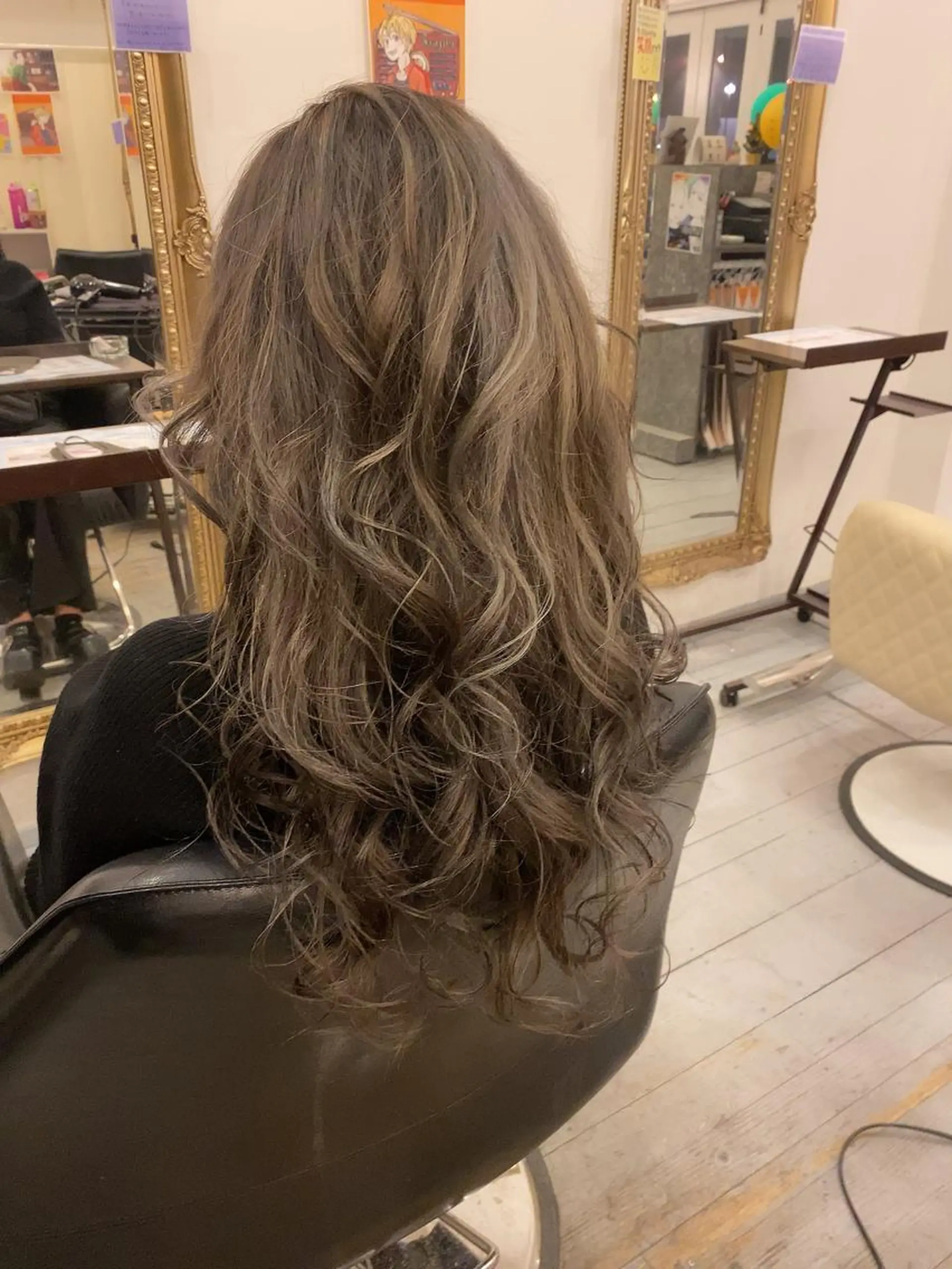 ロング カラー カット ヘアカラー トリートメント 🍀Moda by Grande🍀のヘアスタイル