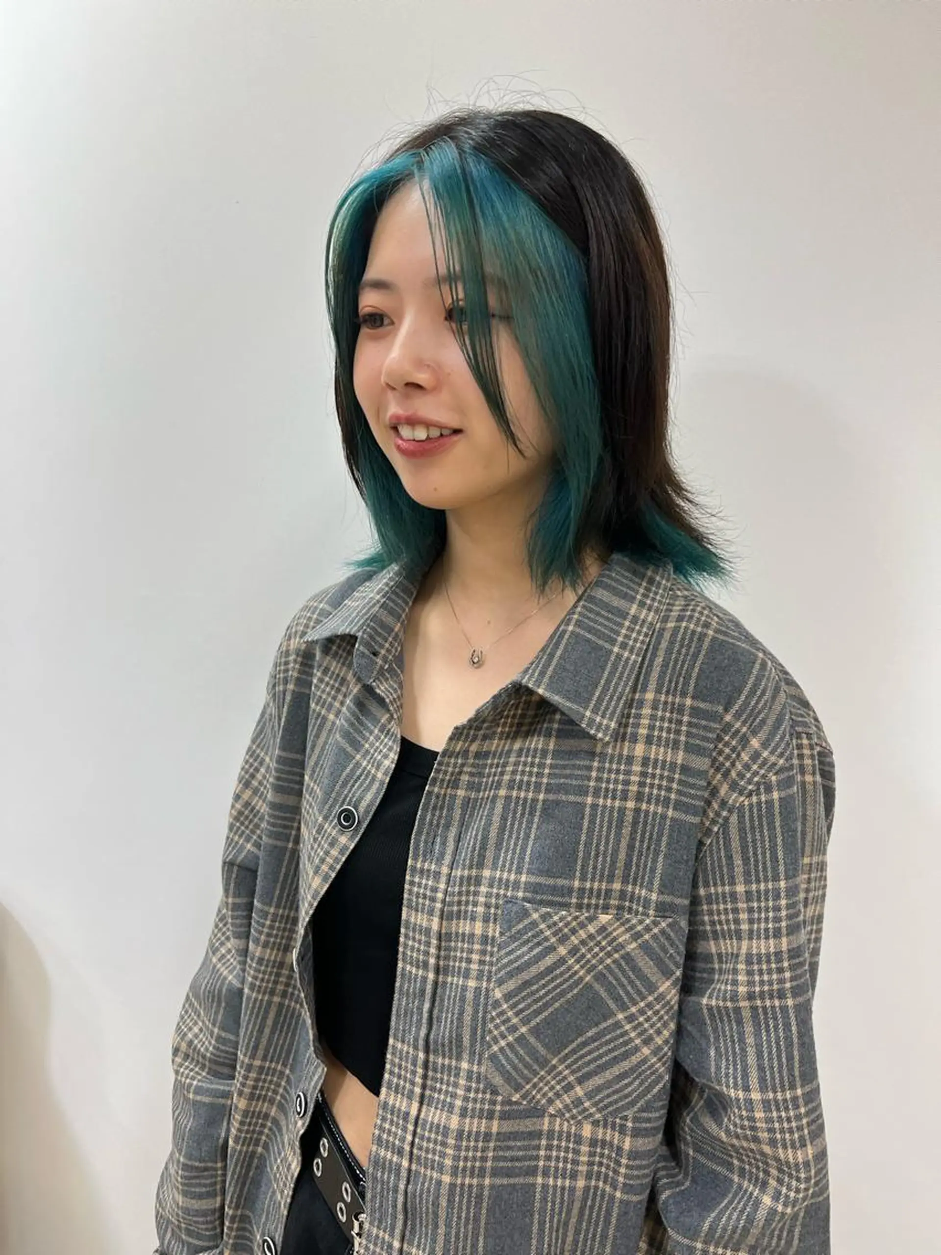 ミディアム カラー カット ヘアカラー ヘッドスパ ヘアセット 暖色レイヤー 🥀REIRIのヘアスタイル