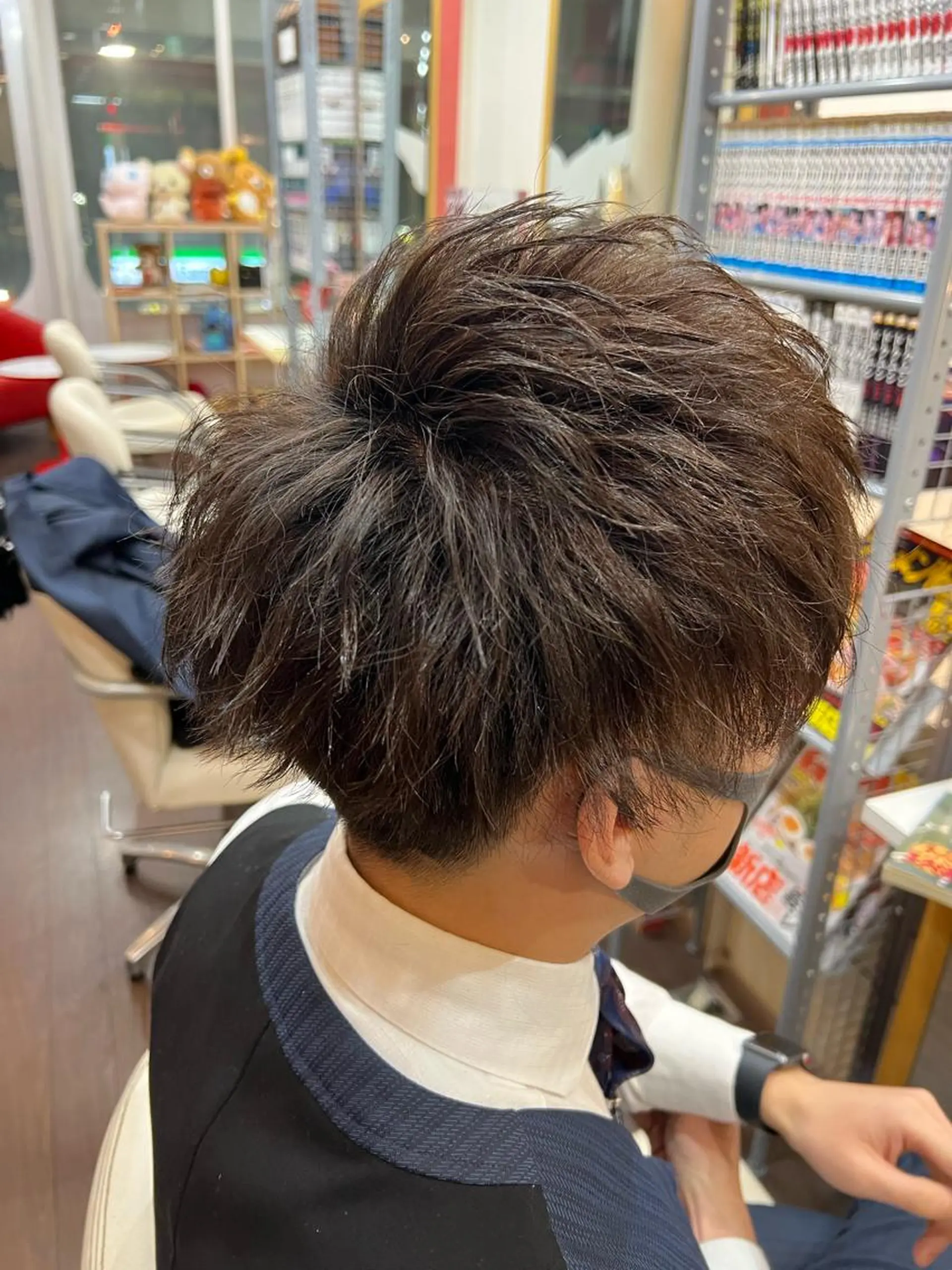 ショート ショートヘア カット まさき✂︎ブリーチ／ デザインカラーのヘアスタイル