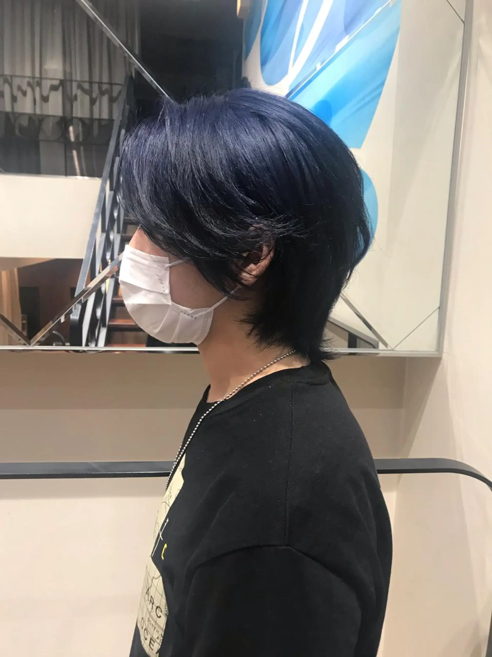 ショート カラー ブリーチ ネイビーカラー シルバー Rondo岐阜公式/ 岐阜No.1髪質改善のヘアスタイル