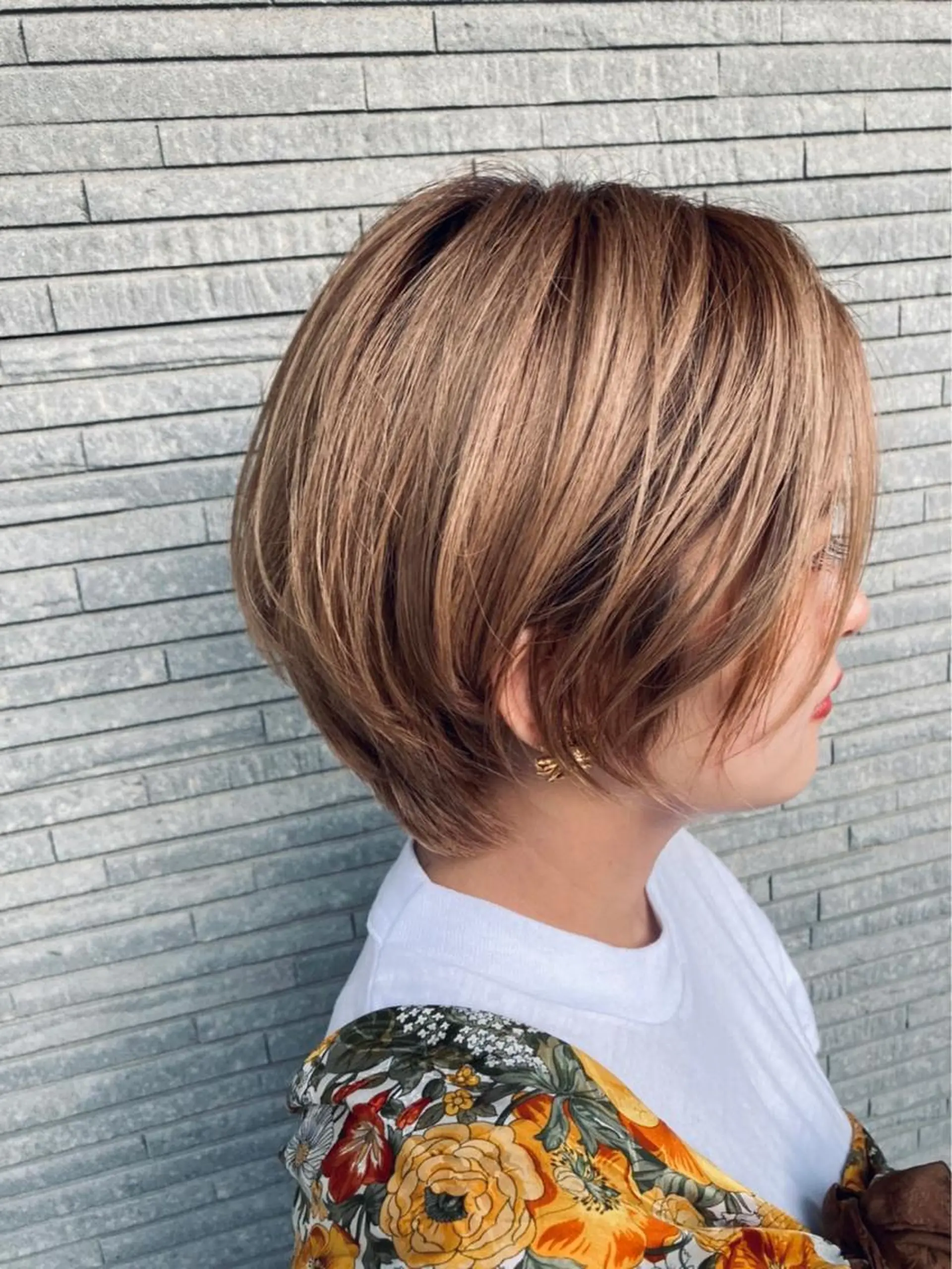 ショート カラー カット ヘアカラー トリートメント Basis 田口豪司のヘアスタイル