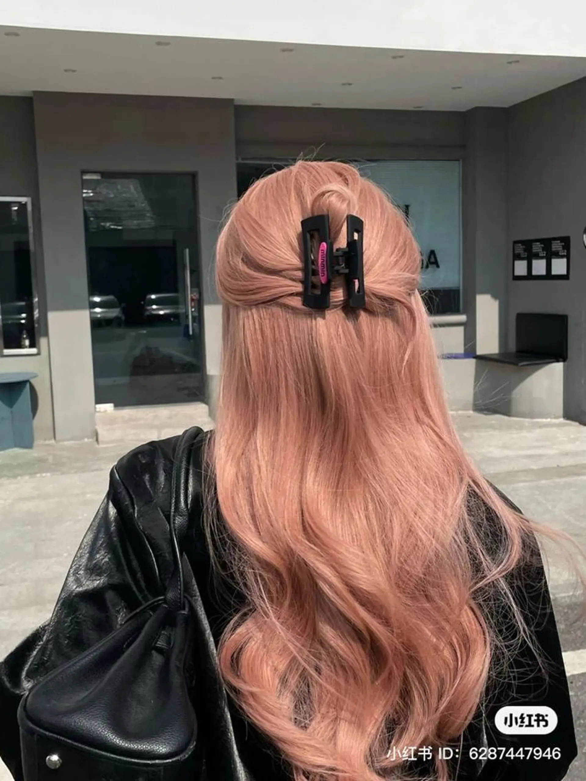 ハイトーン♡ブリーチ ♡エクステ♡nanaのヘアスタイル