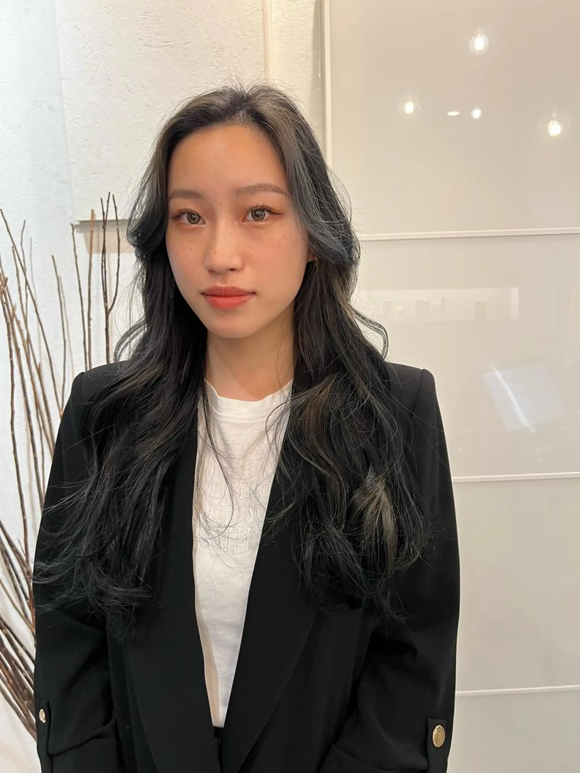 カラー 寺地 和奏のヘアスタイル