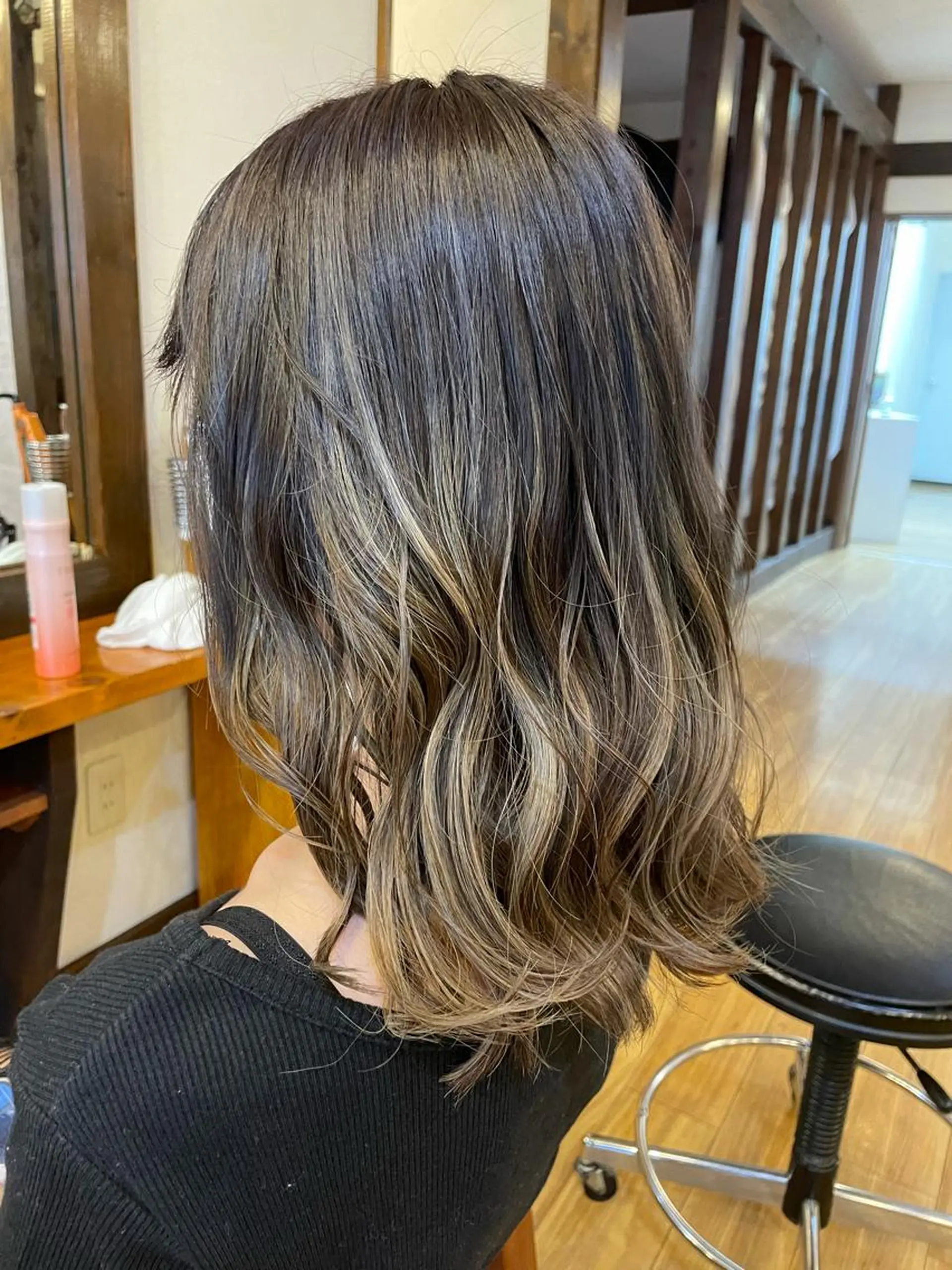 ミディアム カラー ヘアアレンジ ヘアカラー トリートメント like みやびのヘアスタイル