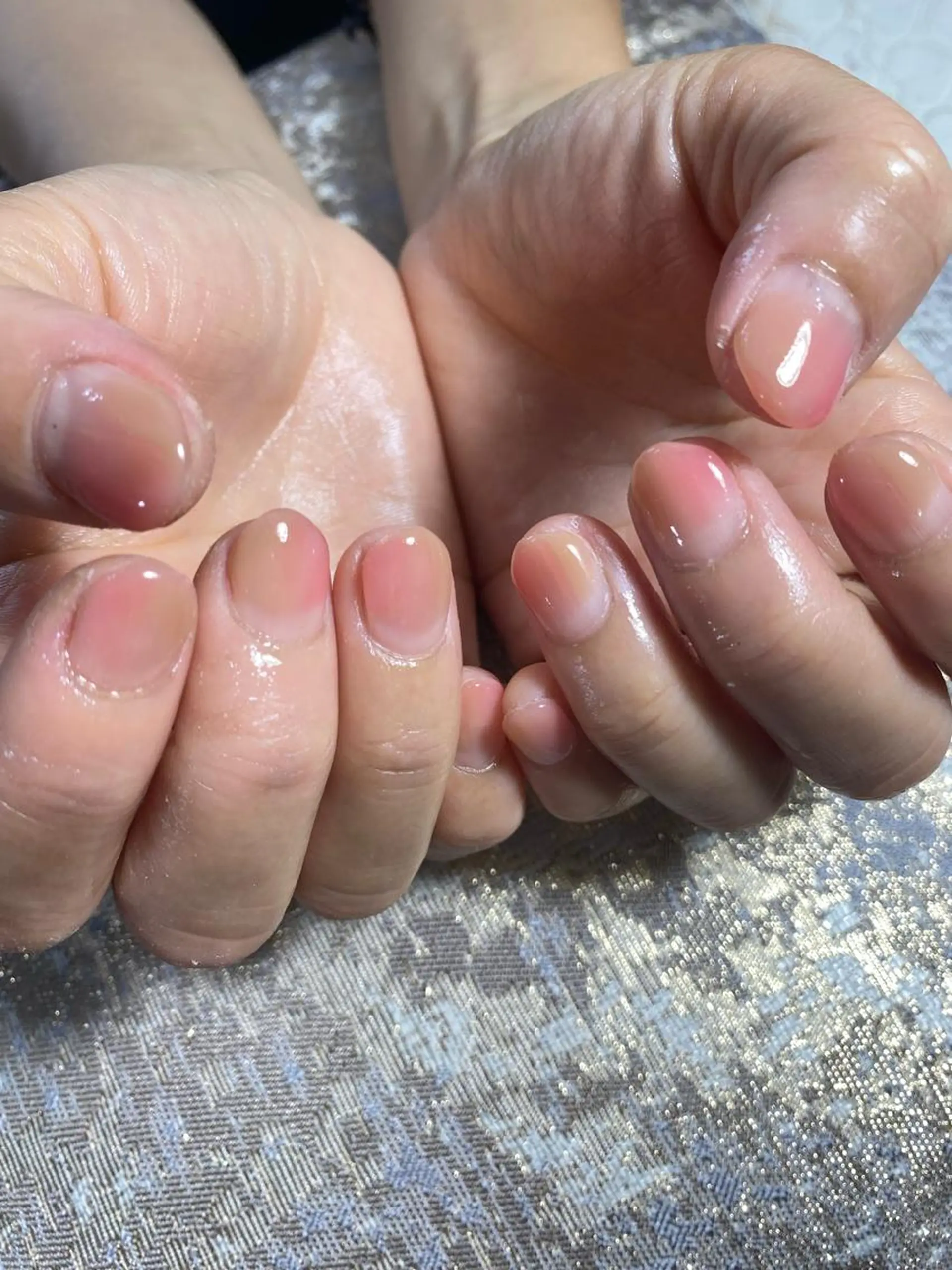 ショート ハンドネイル 艶々の美爪を〜 【リリアーナ】のネイルデザイン