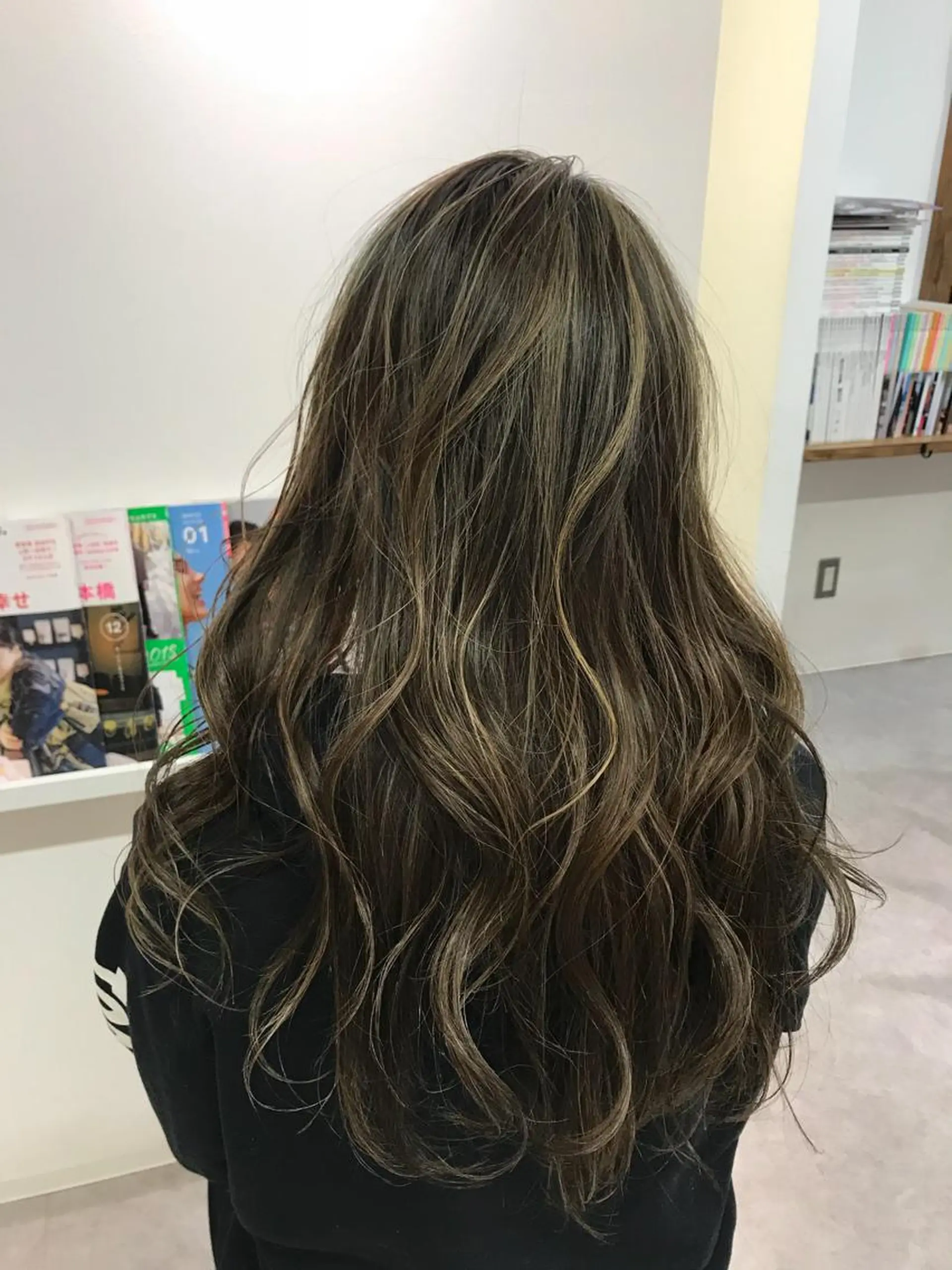 ロング カラー ri saのヘアスタイル