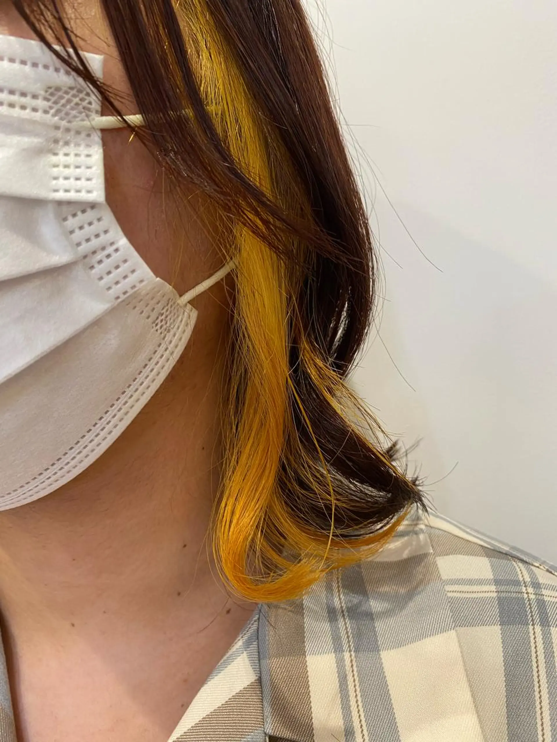 ショート カラー 小畑 杏実のヘアスタイル