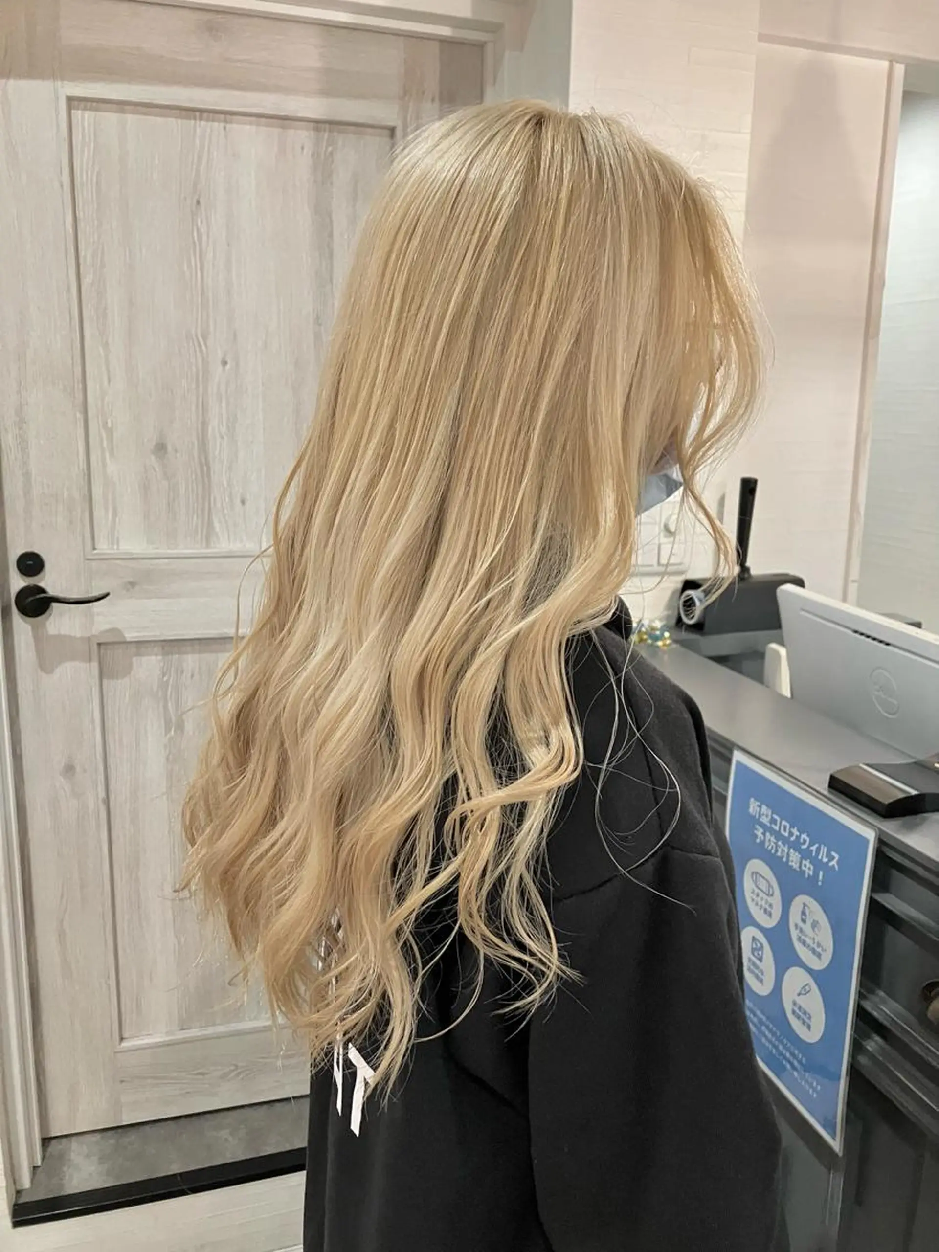 ロング カラー umber royce所属・ムラヨシ ショータのヘアスタイル