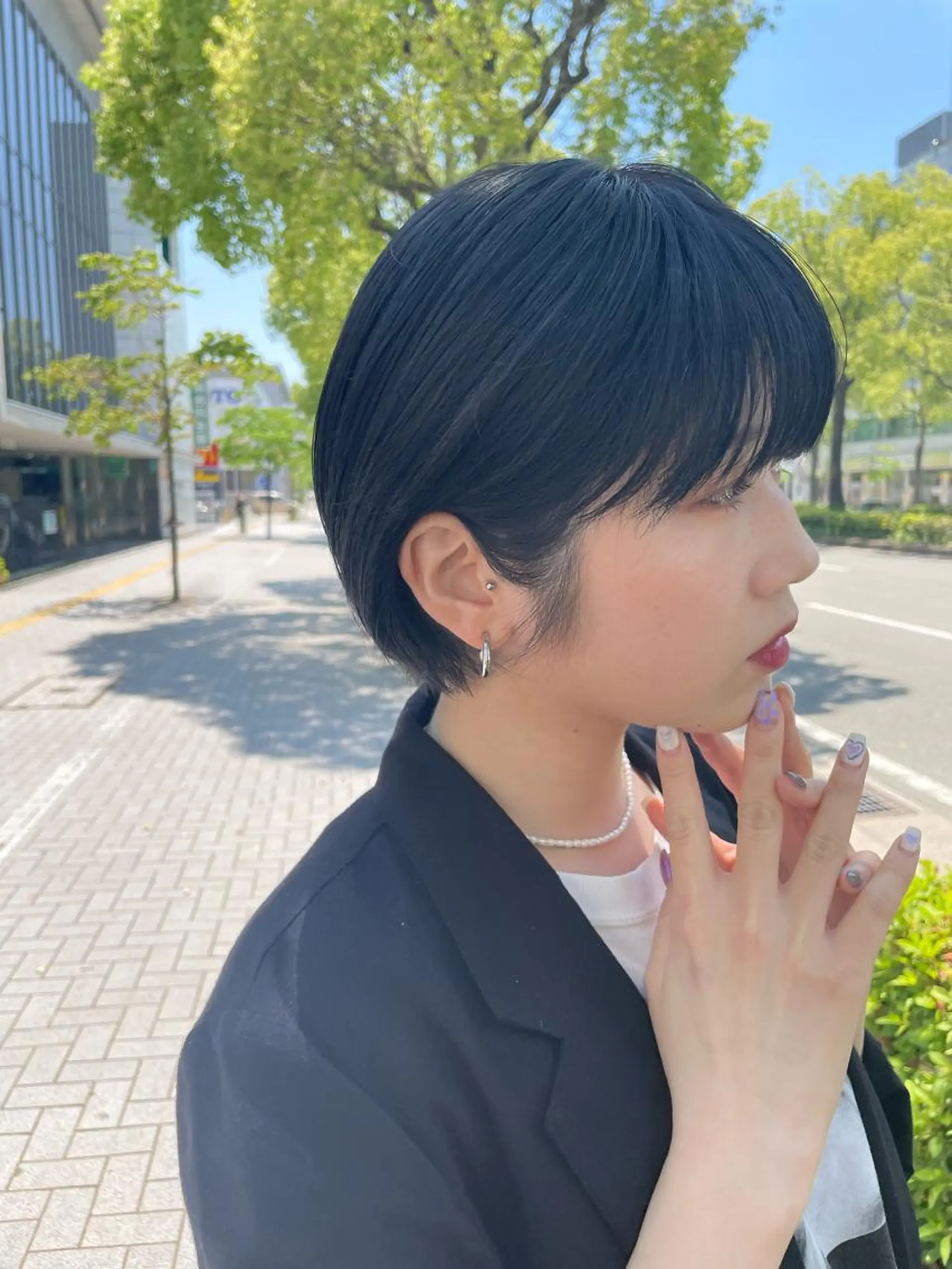 ショート カラー 黒髪 ブルーカラー ブルーブラック ダブルカラー 山本 眞白のヘアスタイル