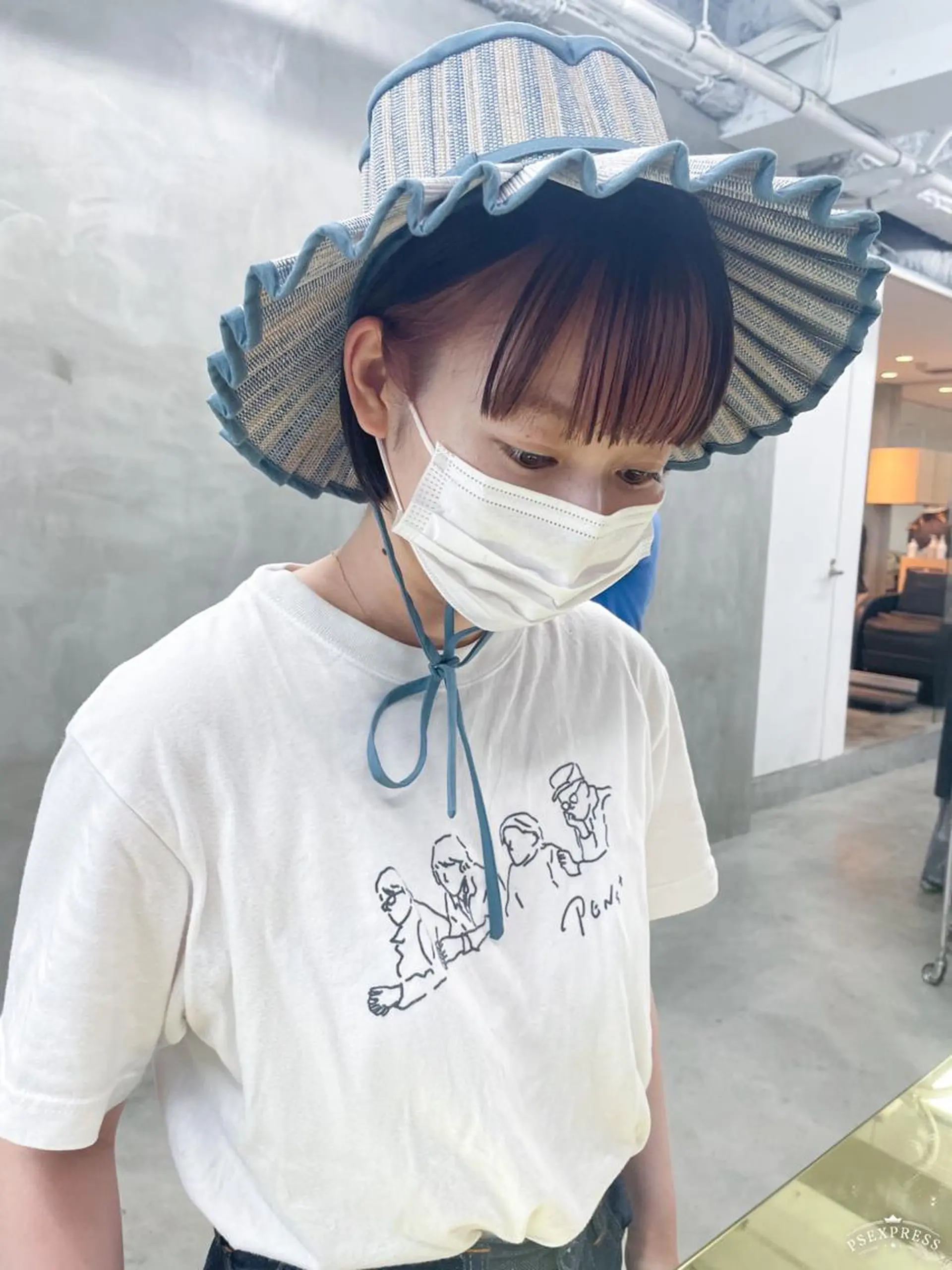 ショート nuu所属・💜ショート💜 ウルフ、ボブ二色亜美のヘアスタイル