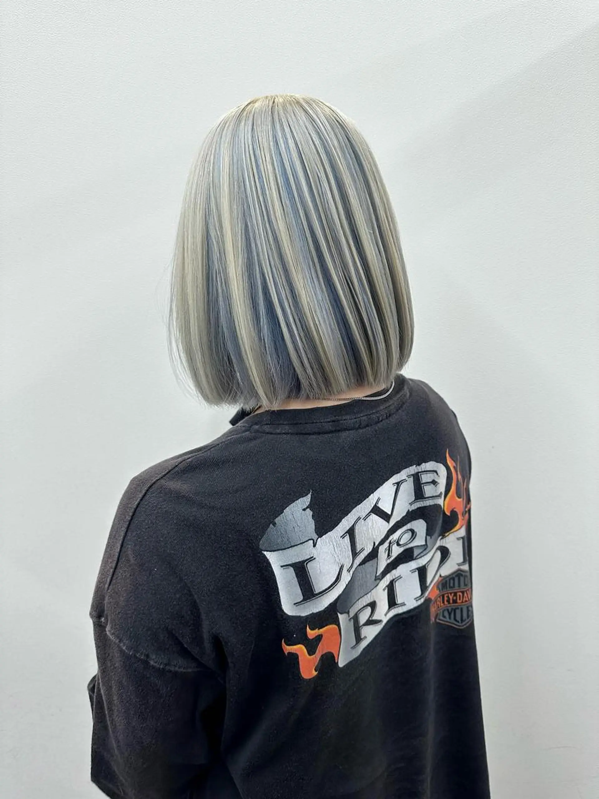 ミディアム ヘアカラー 青木 芽生のヘアスタイル