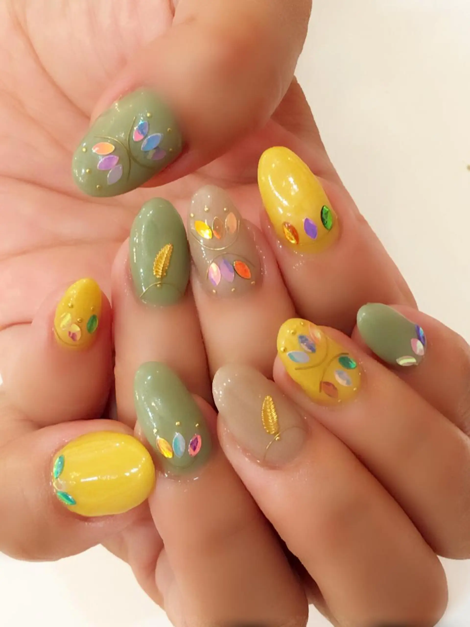 セミロング カラー パーマ ヘアアレンジ メンズ キッズ ネイル マツエク・マツパ 学生(メンズ向け) 付け放題 学生 アートネイル フットネイル NAILSGOGO shibuyaのネイルデザイン