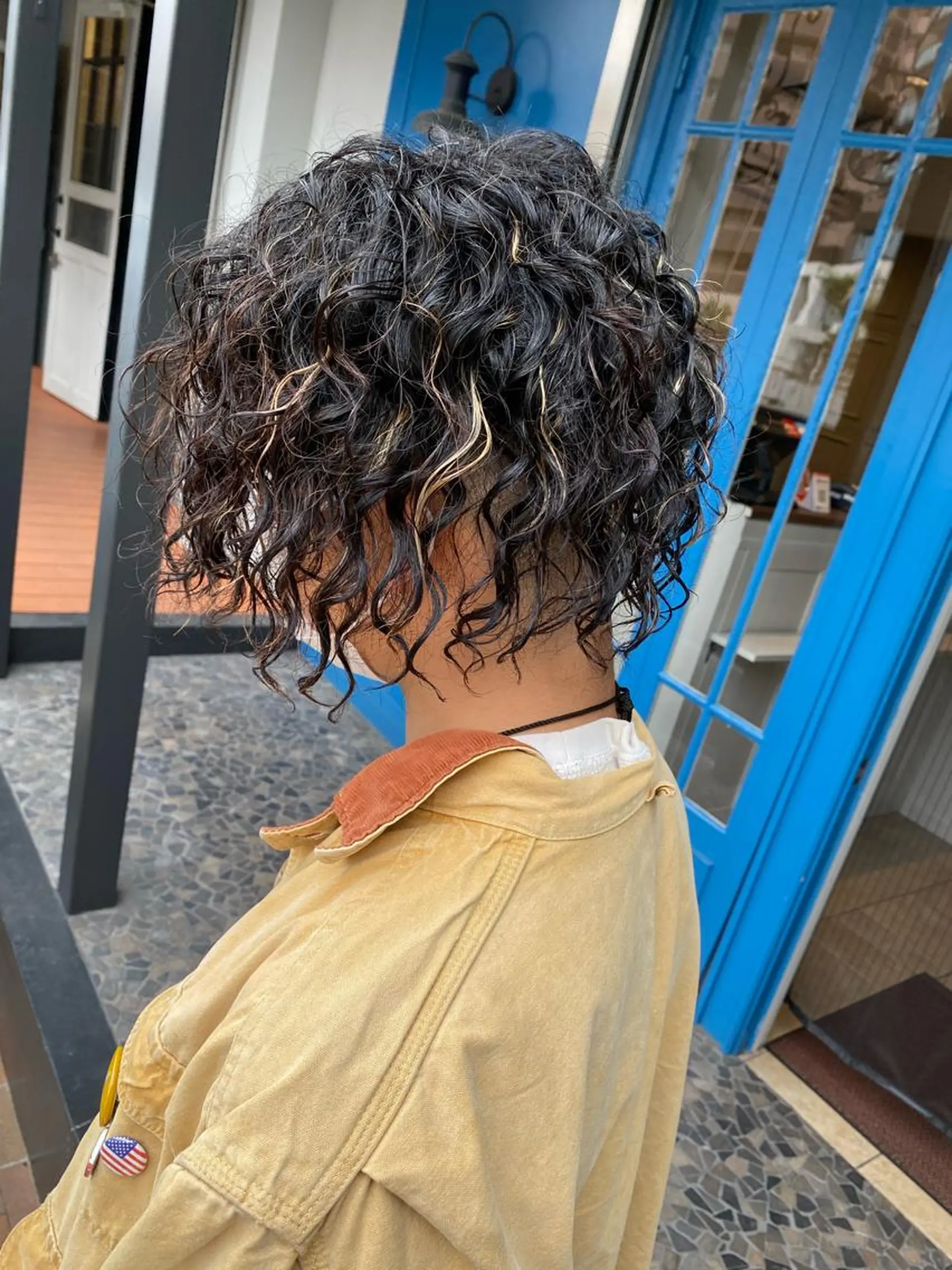 ミディアム パーマ メンズ ミディアムパーマ メンズパーマ スパイラルパーマ tasty private garden所属・🇨🇦海外美容師 FUMA🇨🇦のヘアスタイル