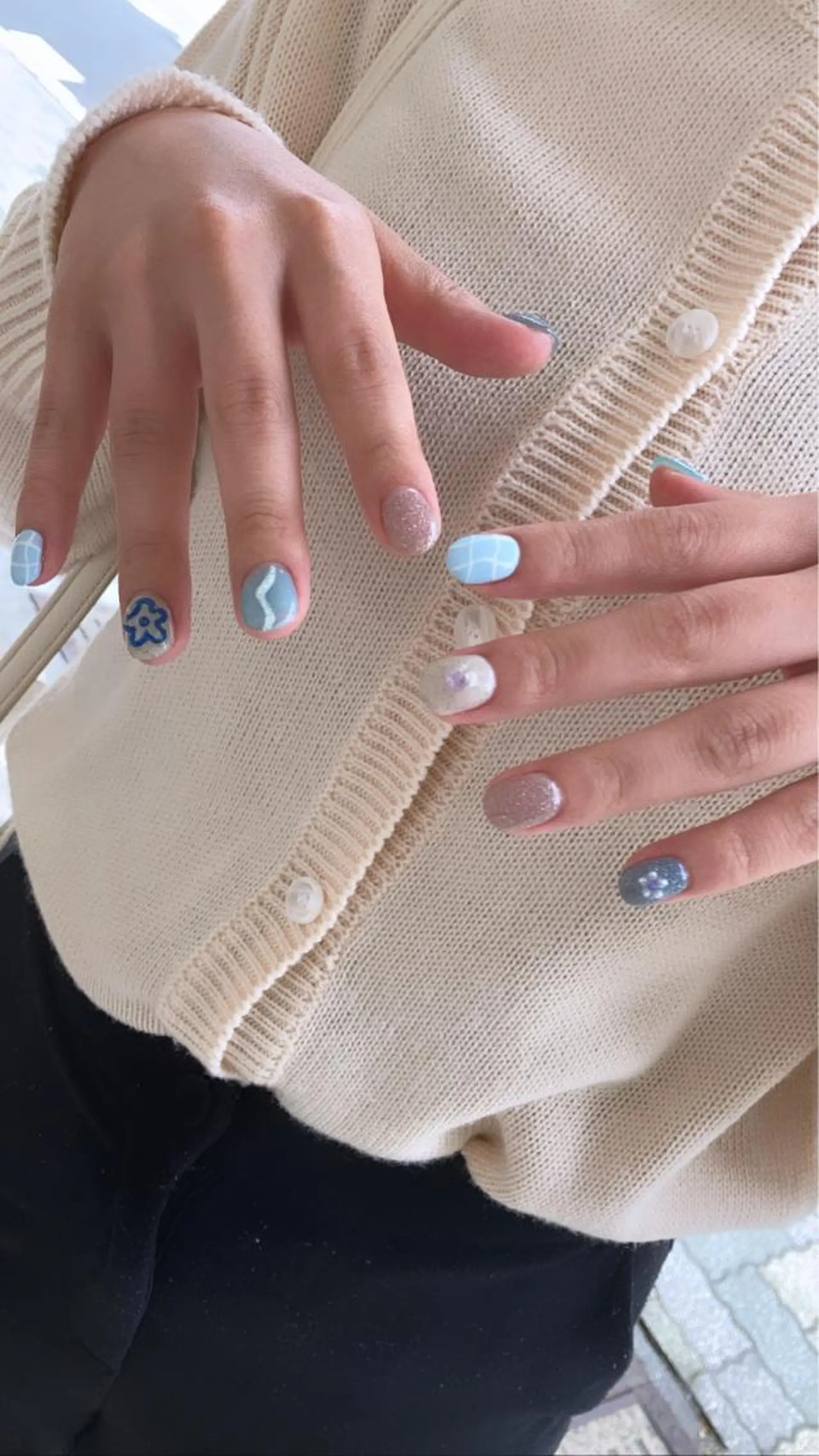 ネイル nailsalon　hue所属・小山 羽奈のネイルデザイン