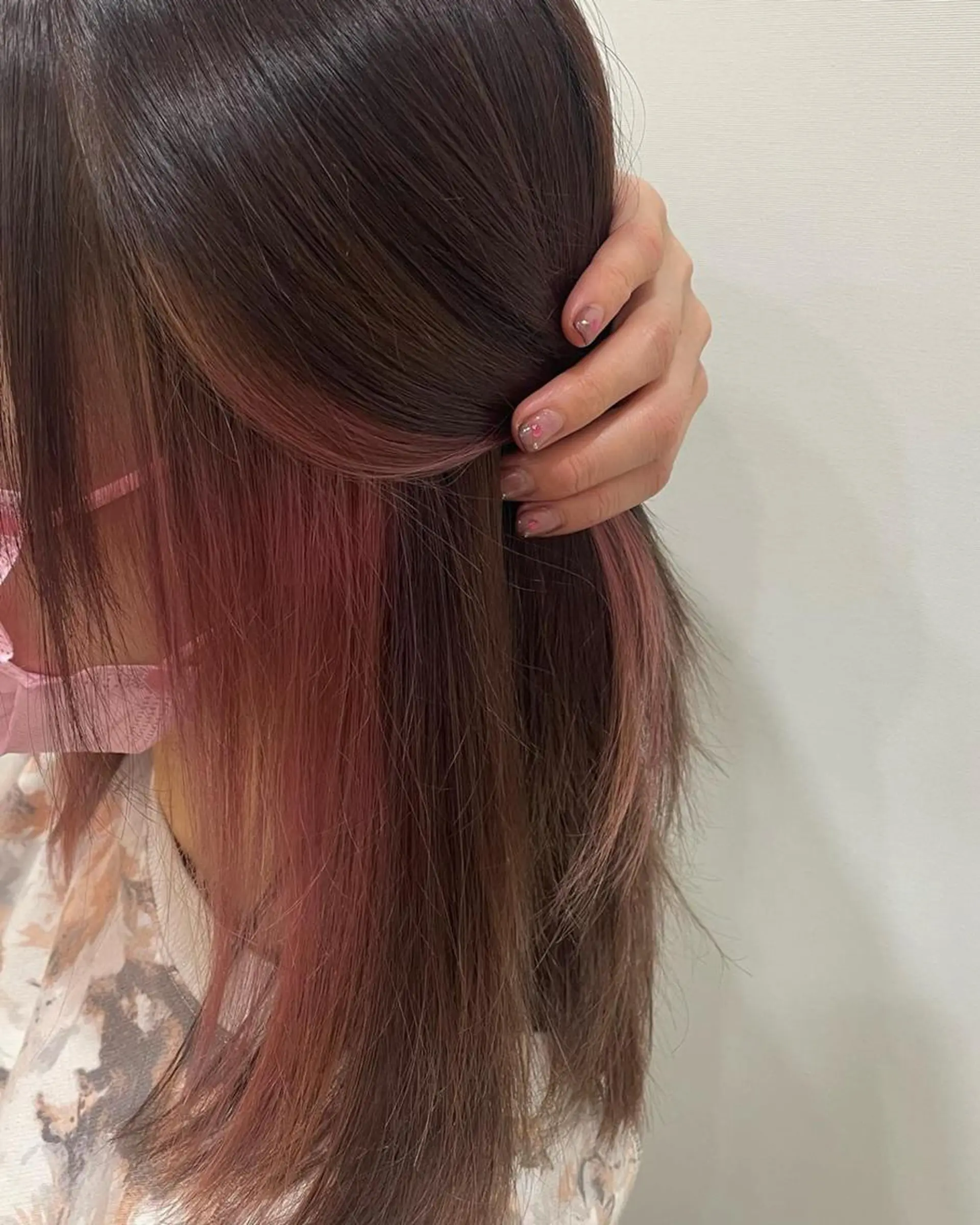 マツエク・マツパ カラーマツエク sara 荒井店のヘアスタイル