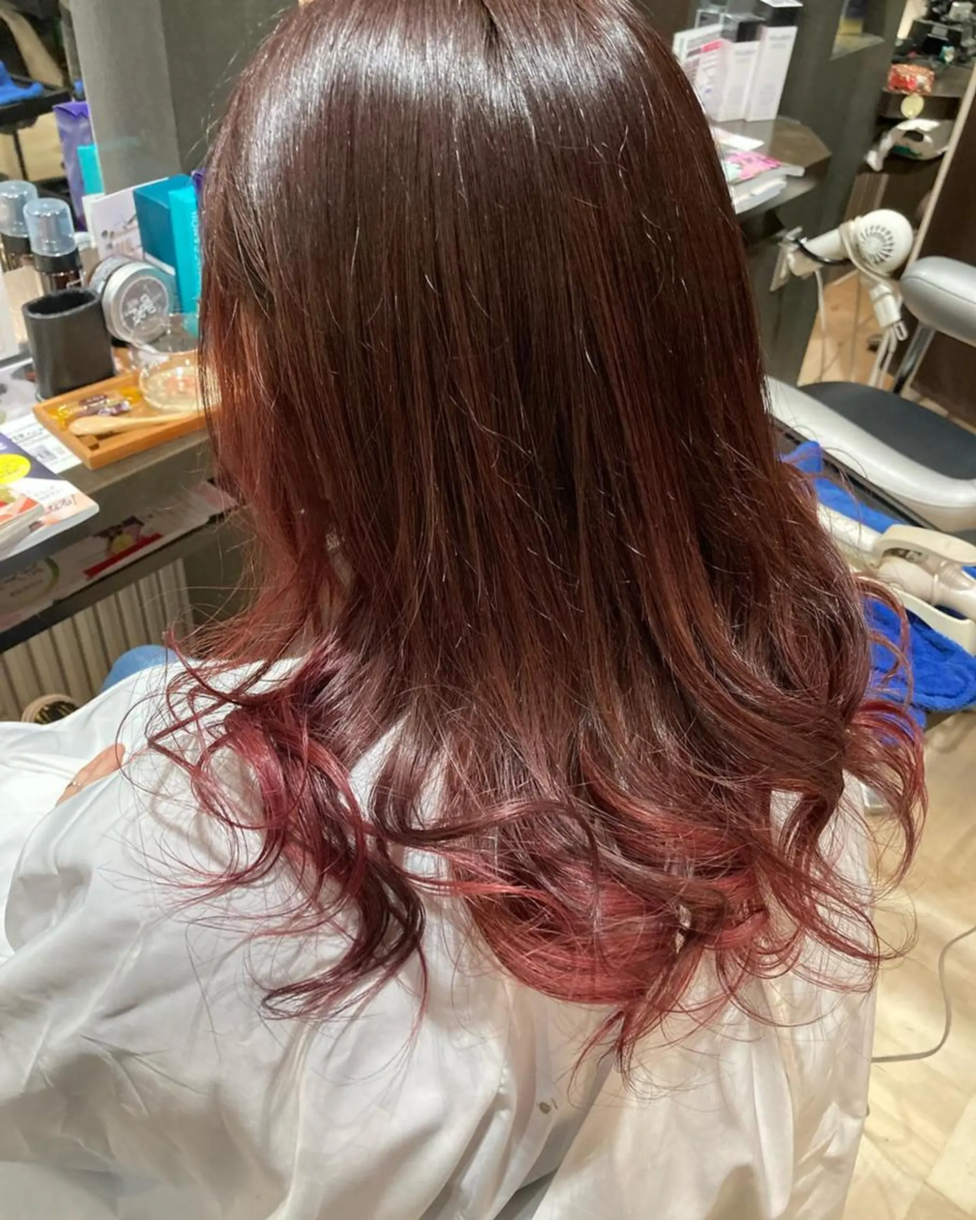カラー ブリーチ インナーカラー ブリーチなしカラー ピンクカラー レッドカラー 髪質改善/透明感 カラー/内藤有須加のヘアスタイル