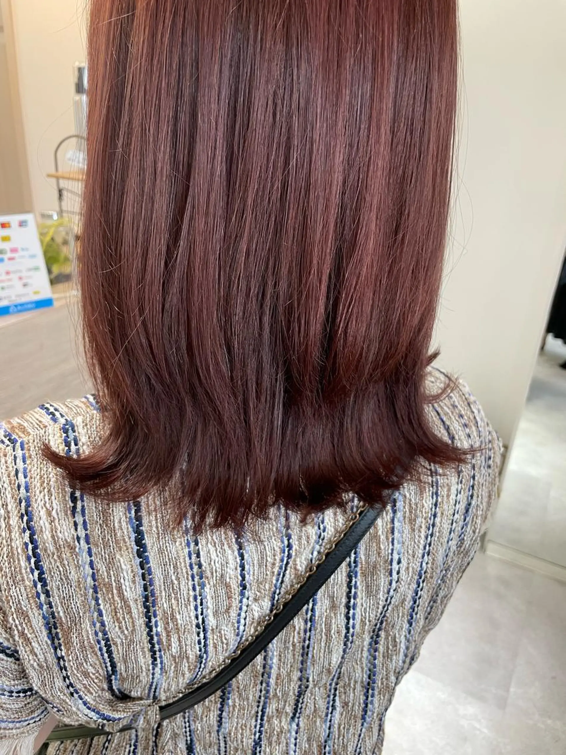セミロング カラー カット ヘアカラー トリートメント 西 めぐみのヘアスタイル