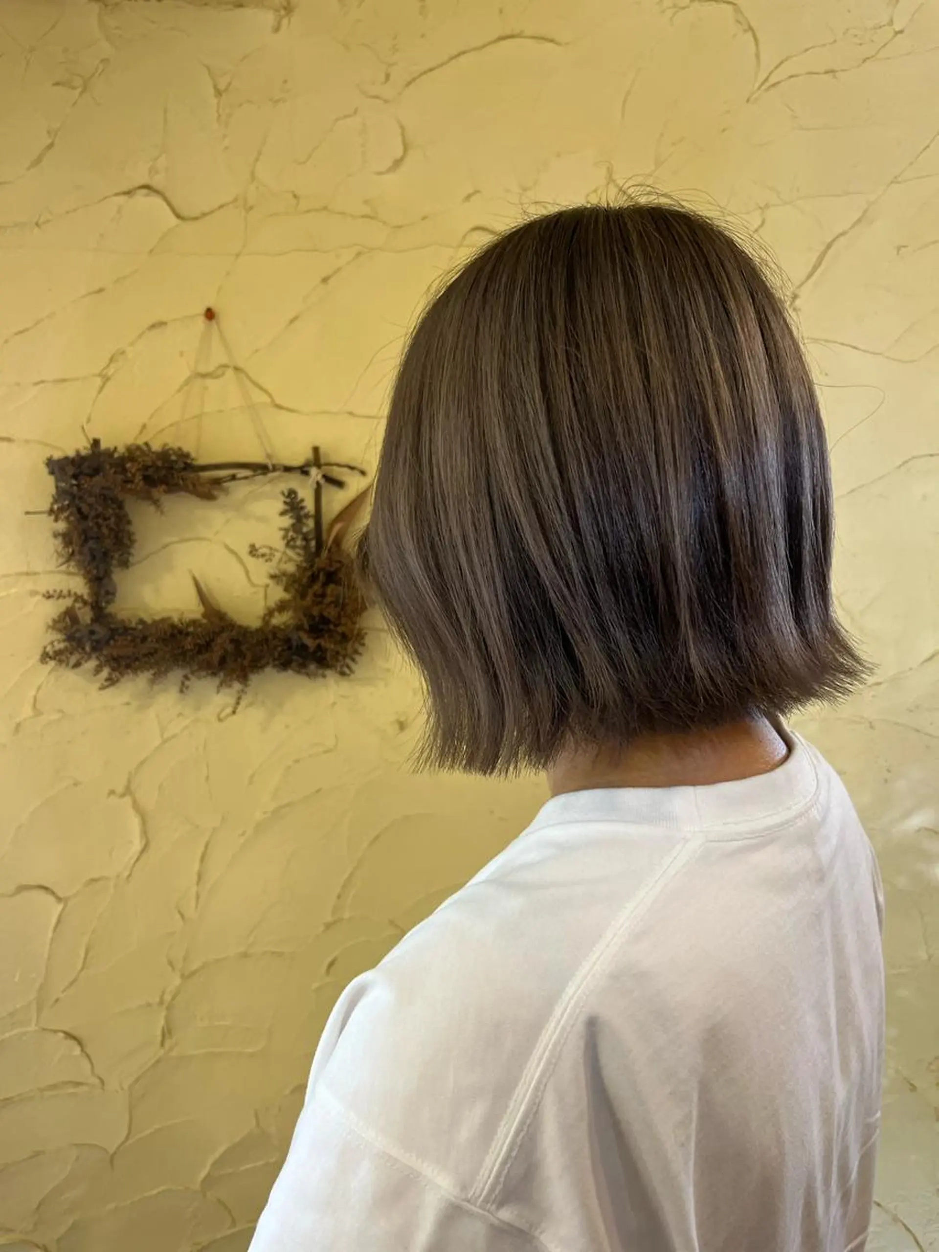 ミディアム カット ヘアカラー 柘植 雅大のヘアスタイル