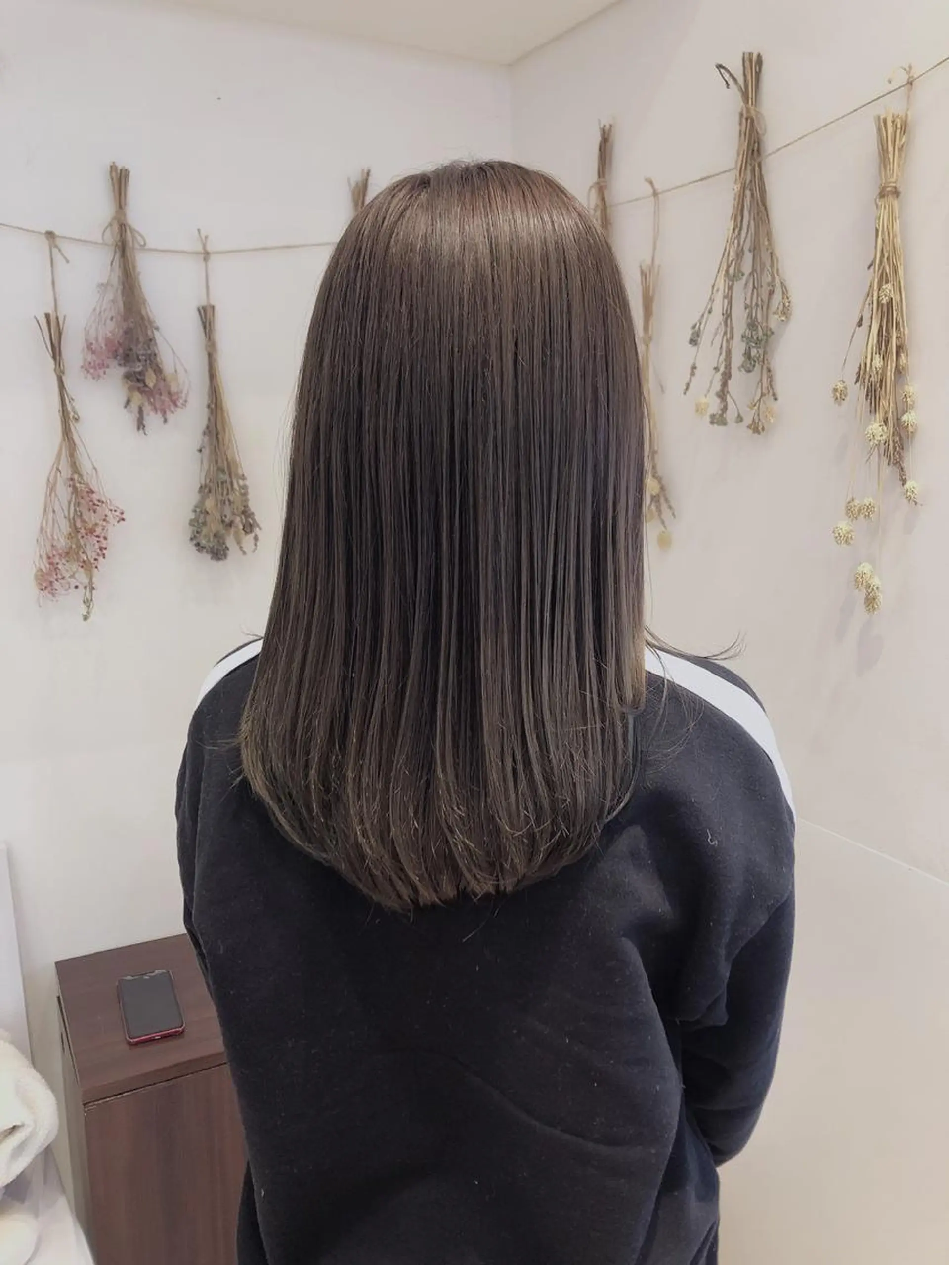 セミロング カラー パーマ グレージュ 縮毛矯正 ストレートパーマ はだゆうき @hadadan08のヘアスタイル