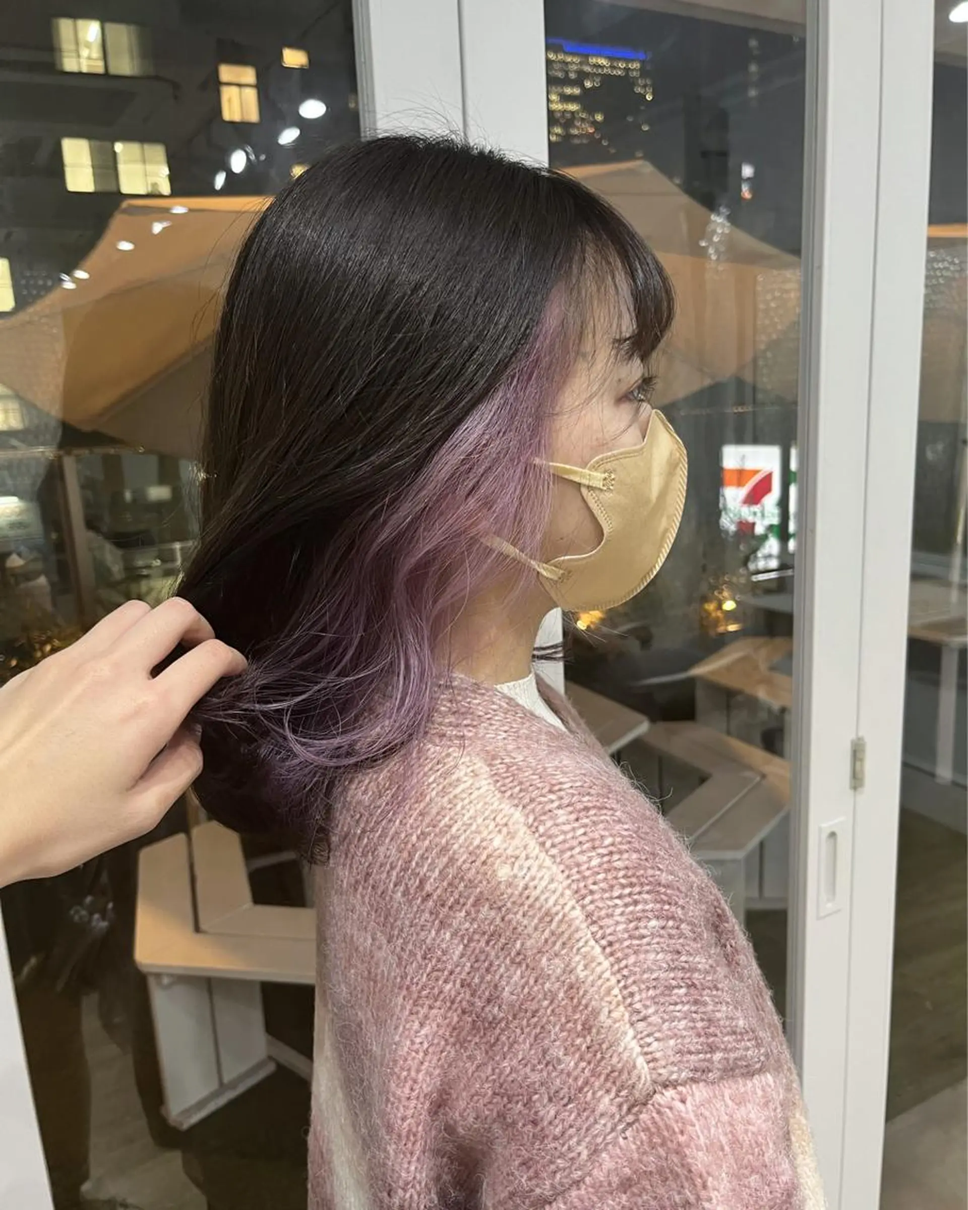 セミロング カラー ネイル ヘアカラー トリートメント 𝗺𝗶𝗸𝘂♡ 似合わせ🎀のヘアスタイル