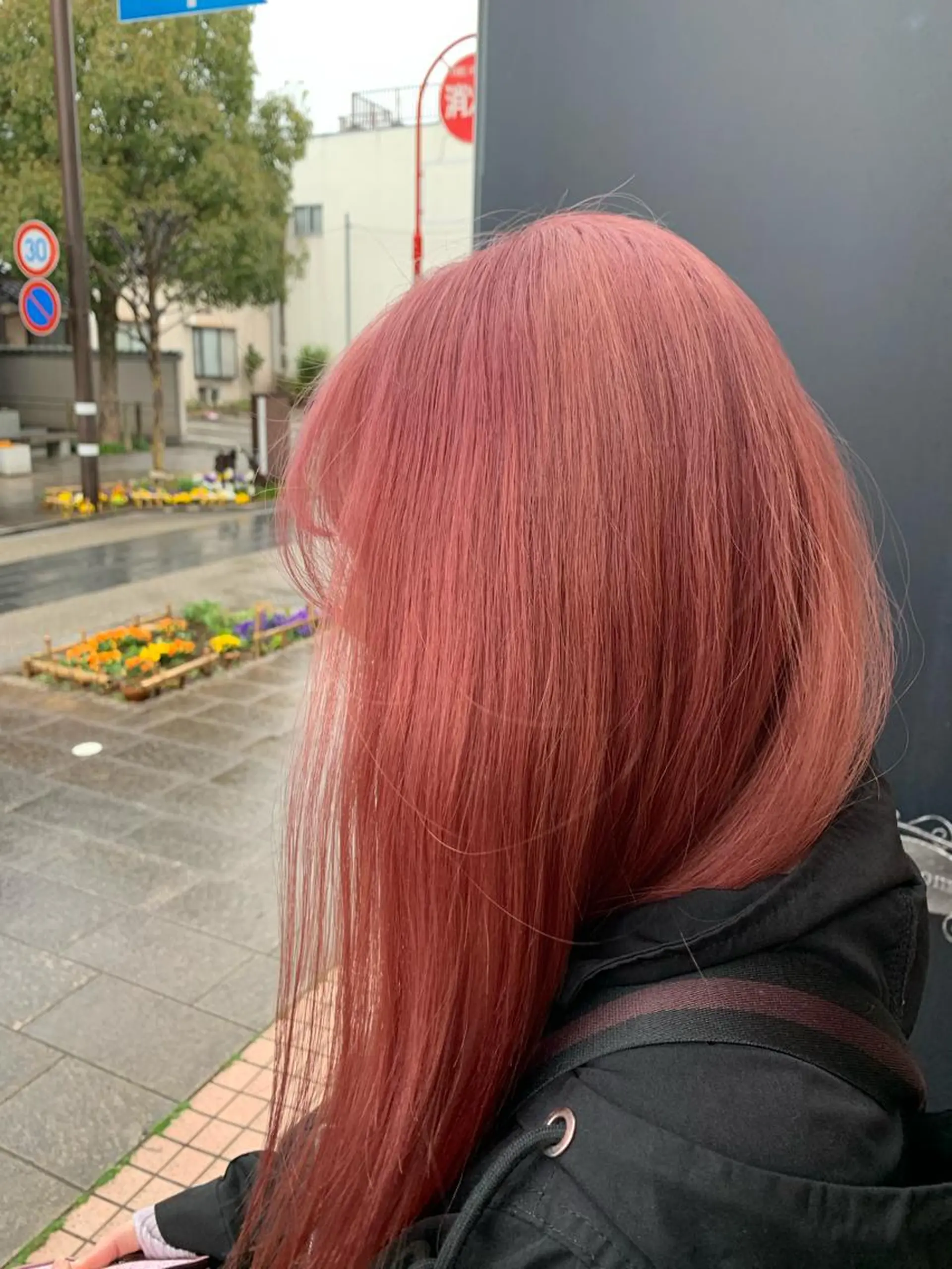ロング カラー ブリーチ 卒業式のヘアスタイル Lunapiena所属・Lunapiena 🫧ナナのヘアスタイル