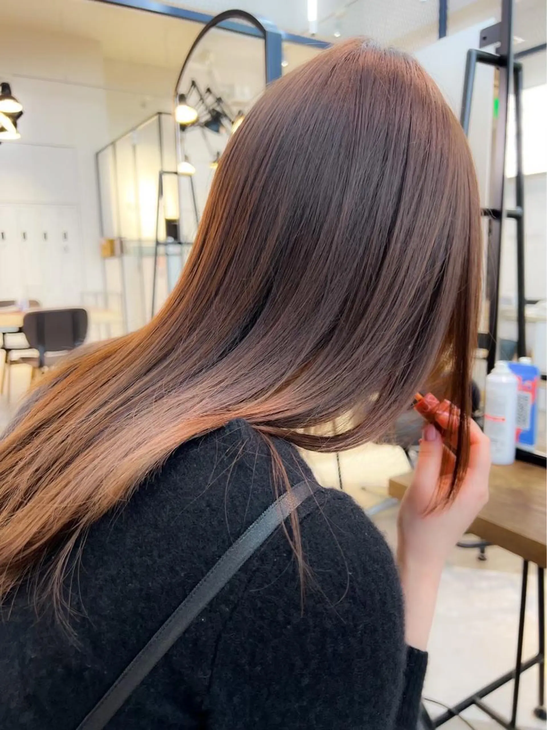 ロング カラー ベージュカラー 黒髪 ブリーチ ブルーカラー ブルーブラック 似合わせカット パーマ/コトミ🐸のヘアスタイル