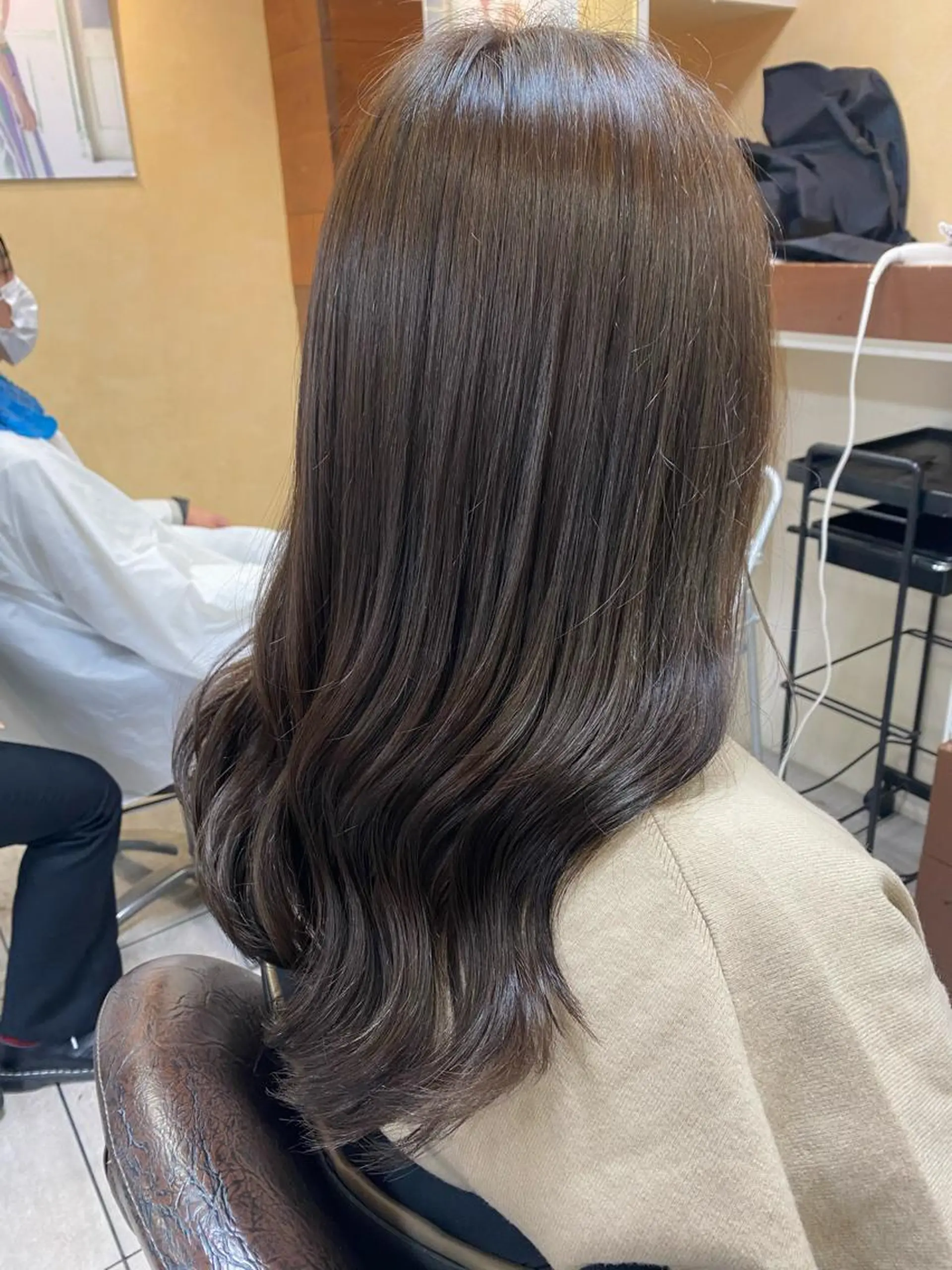 カラー 卒業式のヘアスタイル ヘアカラー トリートメント ヘッドスパ インナー×縮毛矯正 ピンクカラー澤井里菜のヘアスタイル