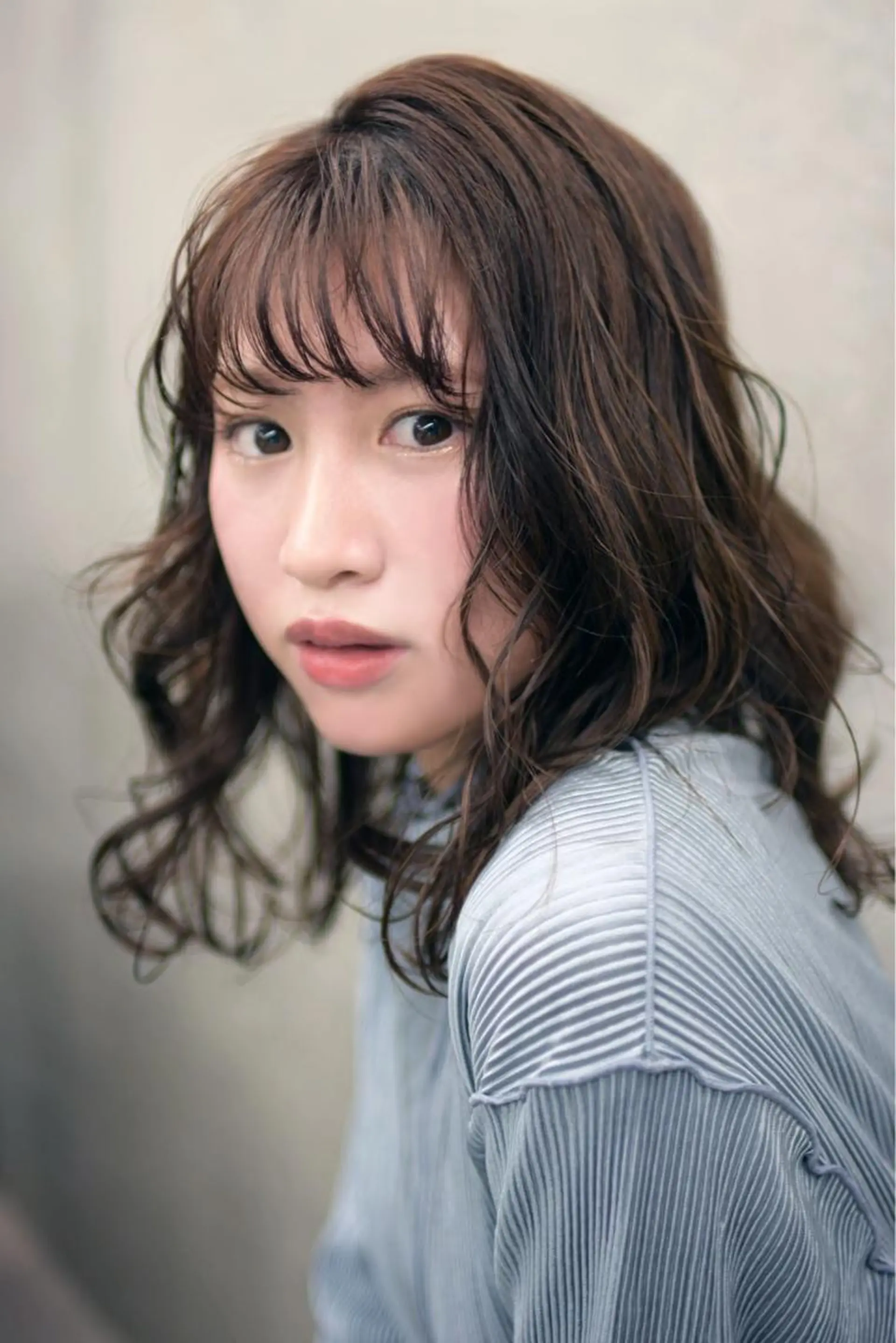 セミロング アッシュ ボブ くびれヘア ハイライト レイヤーカット 透明感／髪質改善 遠藤良祈のヘアスタイル