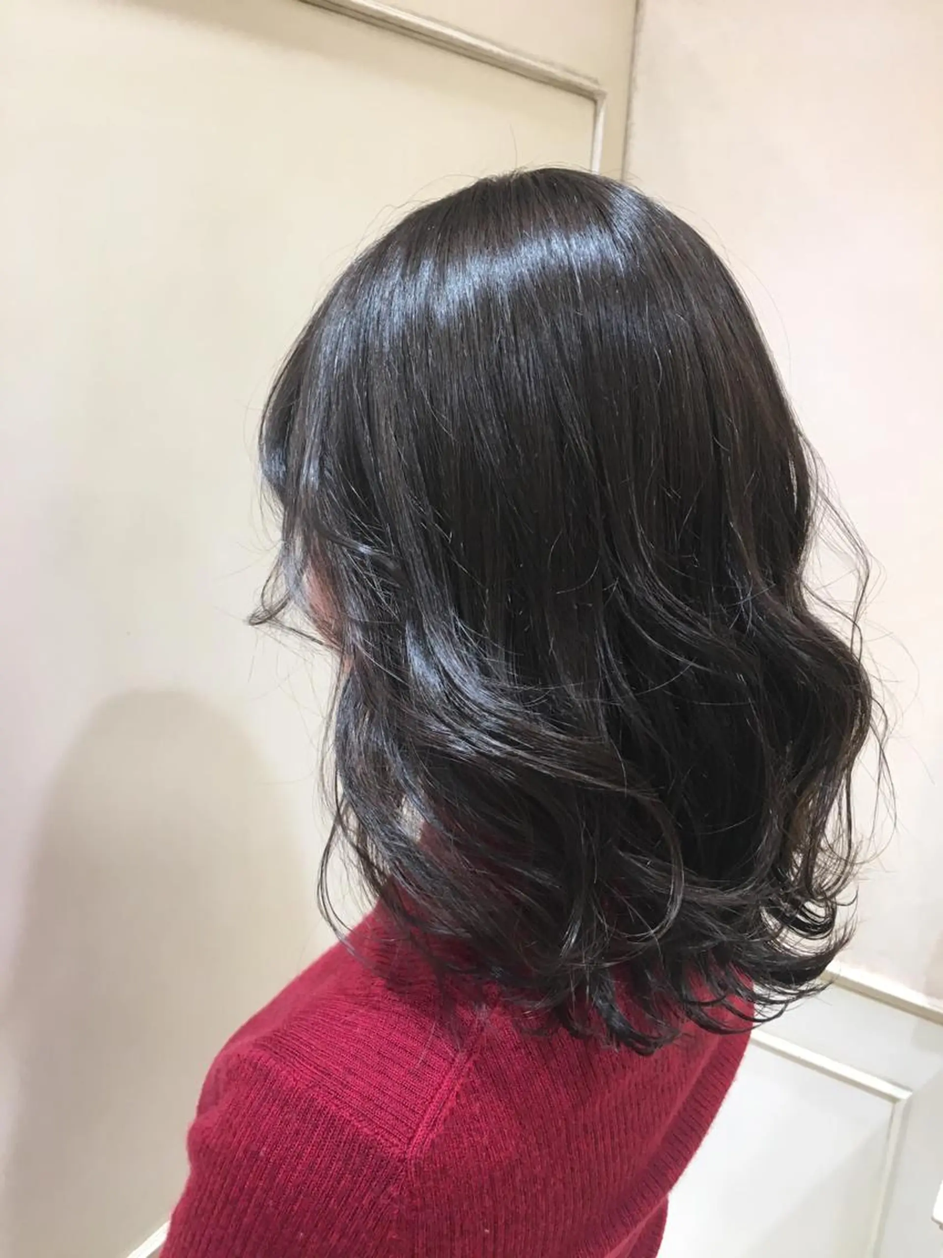 セミロング カラー グレージュ 吉原 雪乃のヘアスタイル