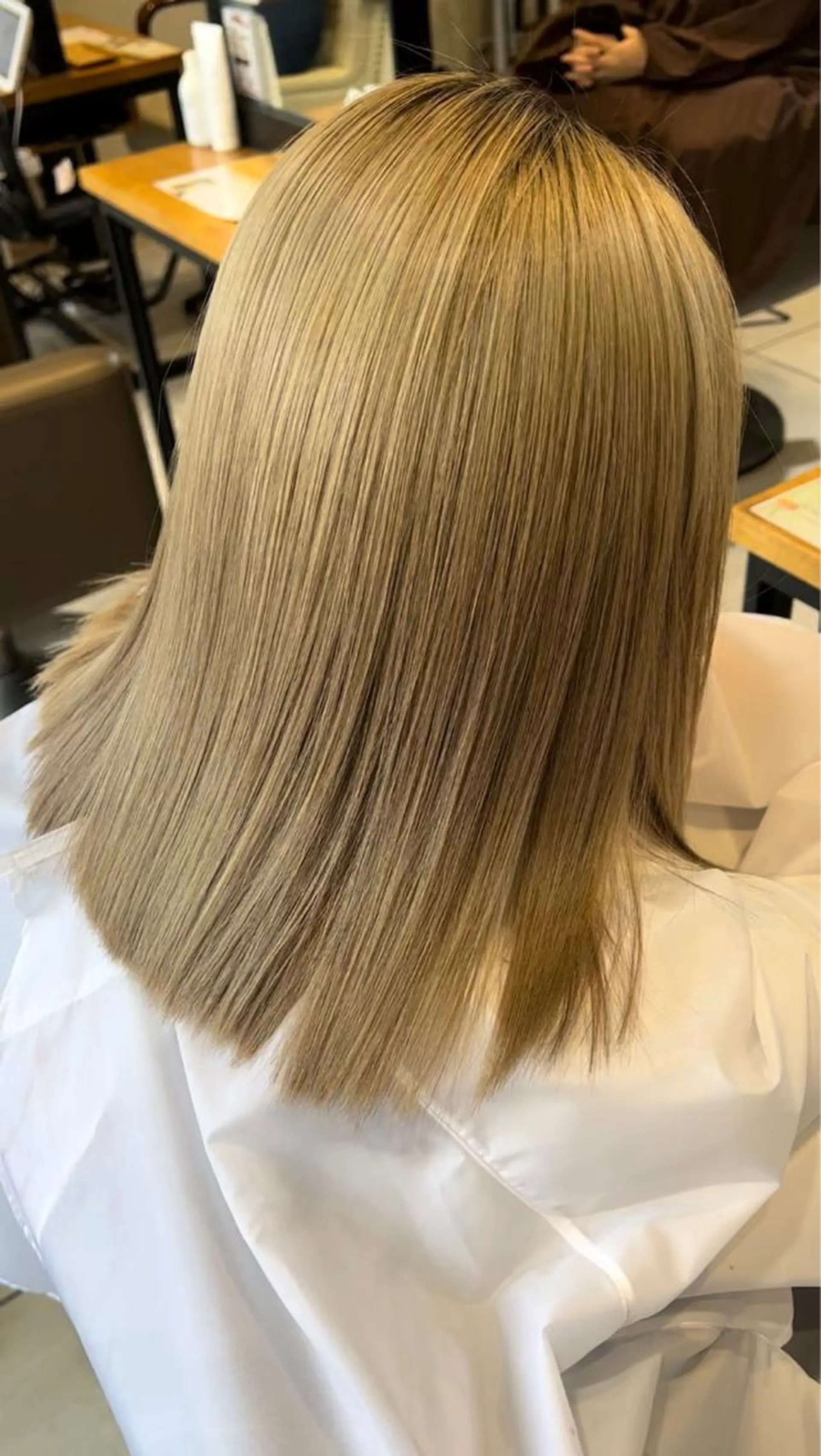 ミディアム カラー パーマ ヘアアレンジ カット ヘアカラー 縮毛矯正 トリートメント 🌙レイヤー,韓国 ヘア🌙harukaのヘアスタイル