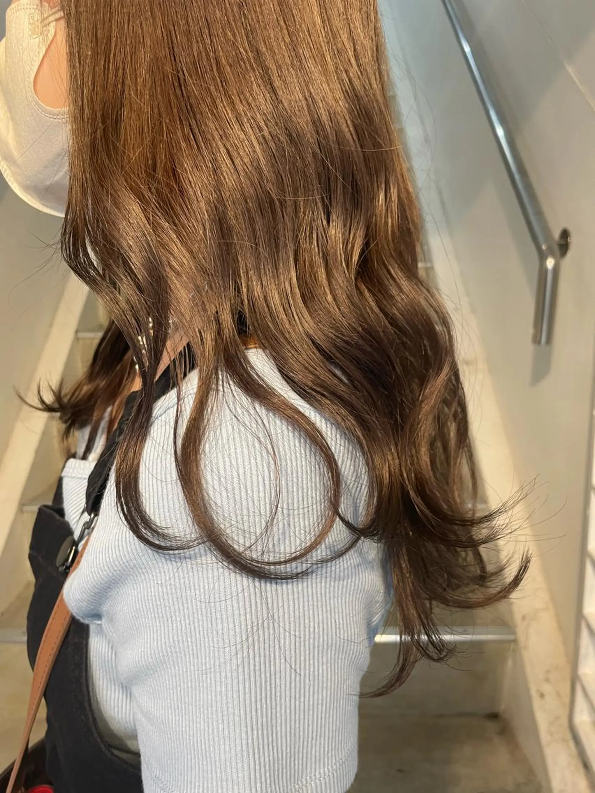 セミロング カラー ヘアアレンジ グレージュ ラベンダーカラー ラベンダーグレージュ ラベンダーグレー カット ヘアカラー トリートメント キダ ユウナのヘアスタイル